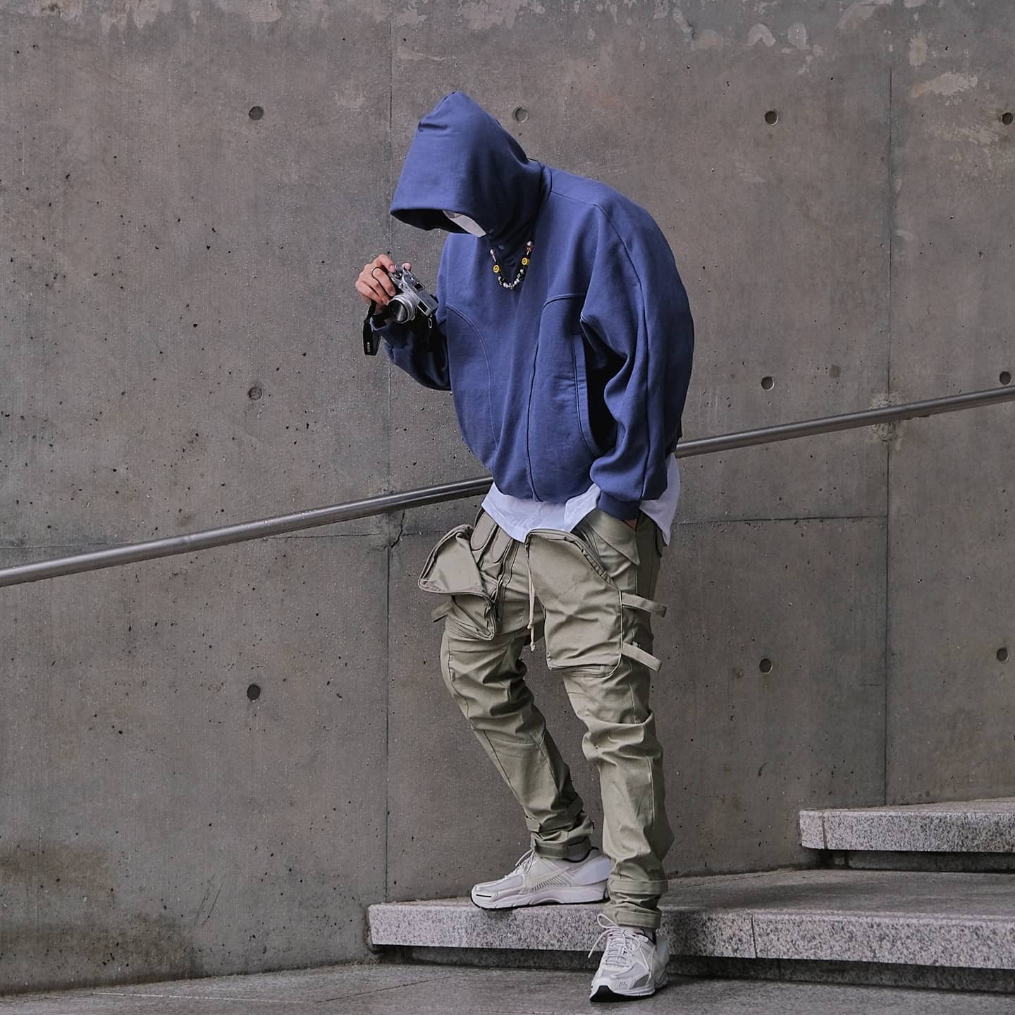 Nike x A-Cold-Wall Zoom Vomero 5 Sail 착용 스타일