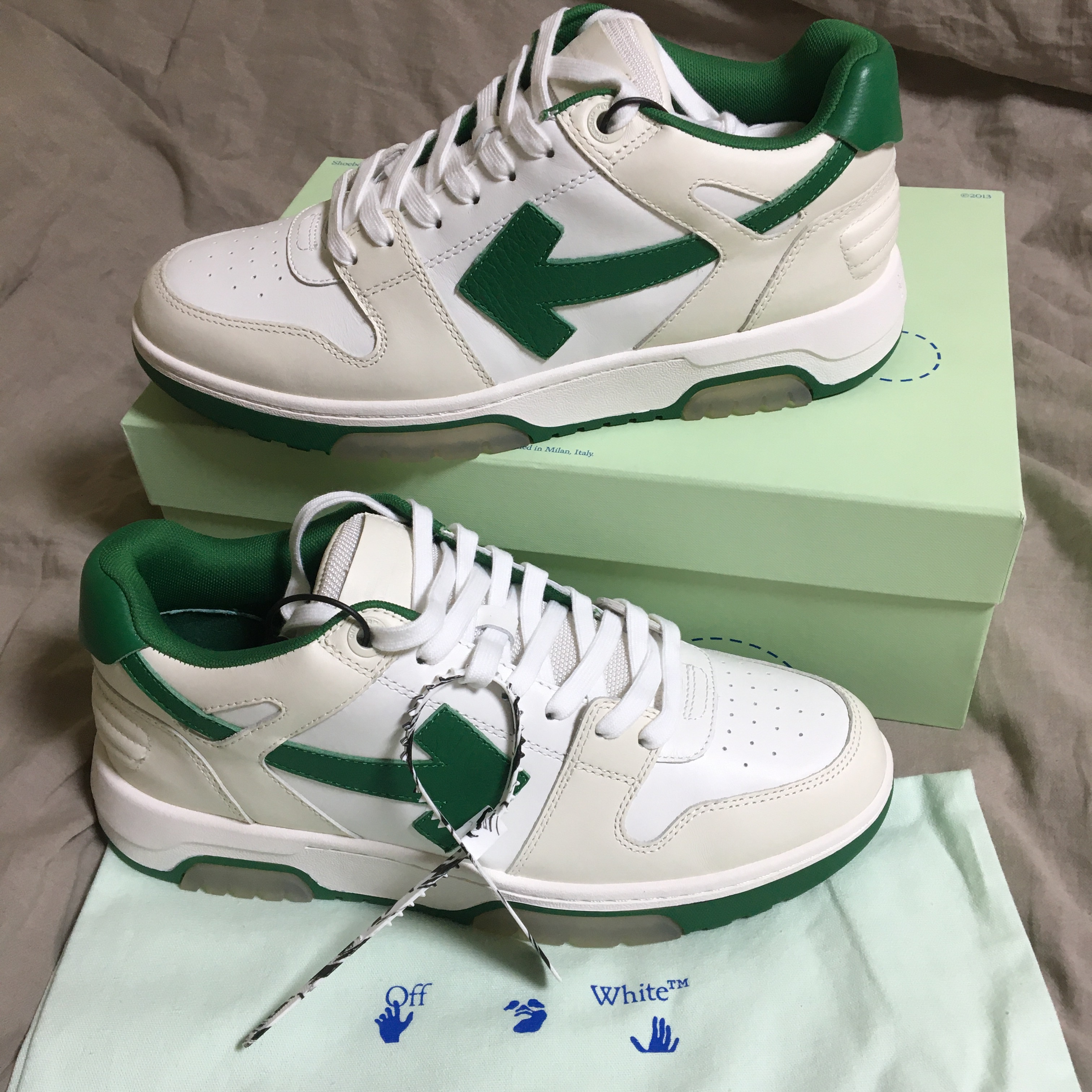 Off-White Out Of Office OOO Sneakers White Green - 21SS 착용 스타일 - 2