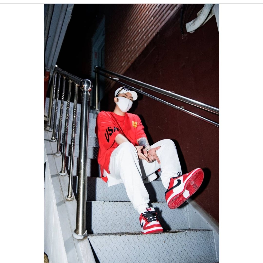 Nike SB Dunk Low Pro Chicago 착용 스타일 - 2