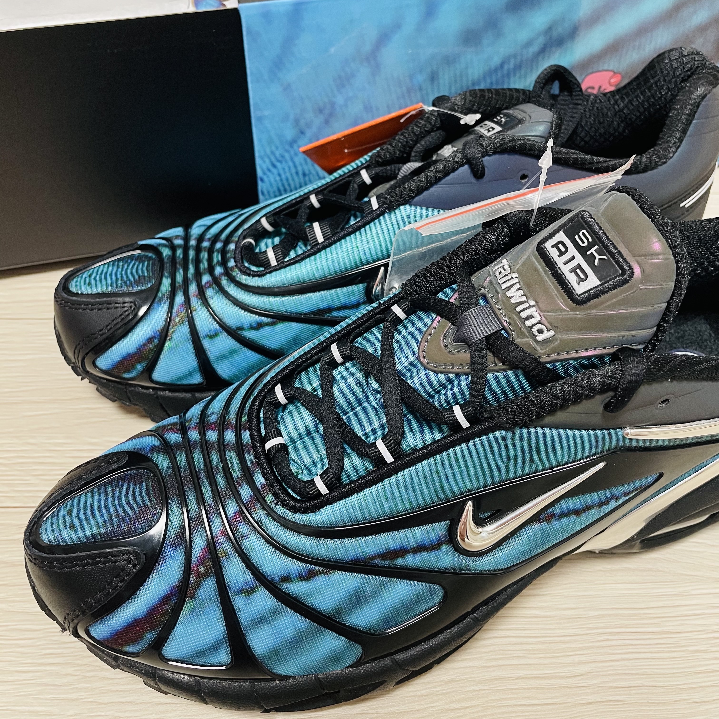 Nike x Skepta Air Max Tailwind 5 Chrome Blue 착용 스타일 - 2