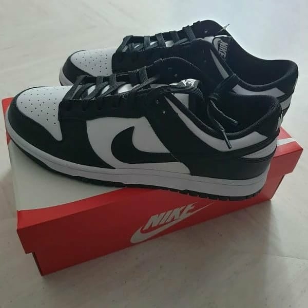 Nike Dunk Low Retro Black 착용 스타일 - 2