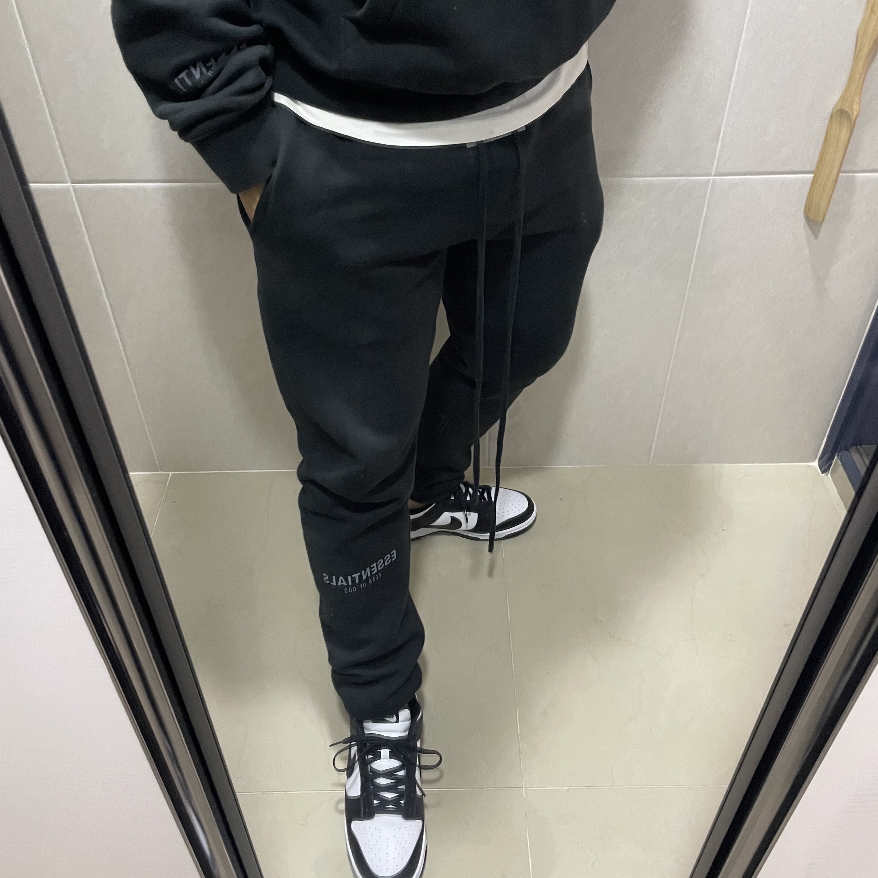 Nike Dunk Low Retro Black 착용 스타일 - 5