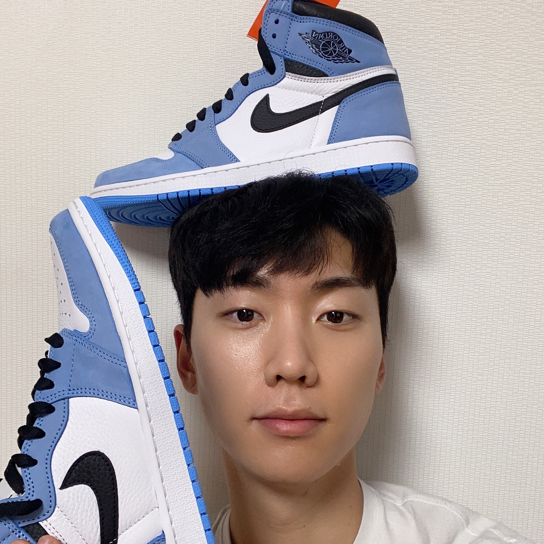 Jordan 1 Retro High OG University Blue 착용 스타일