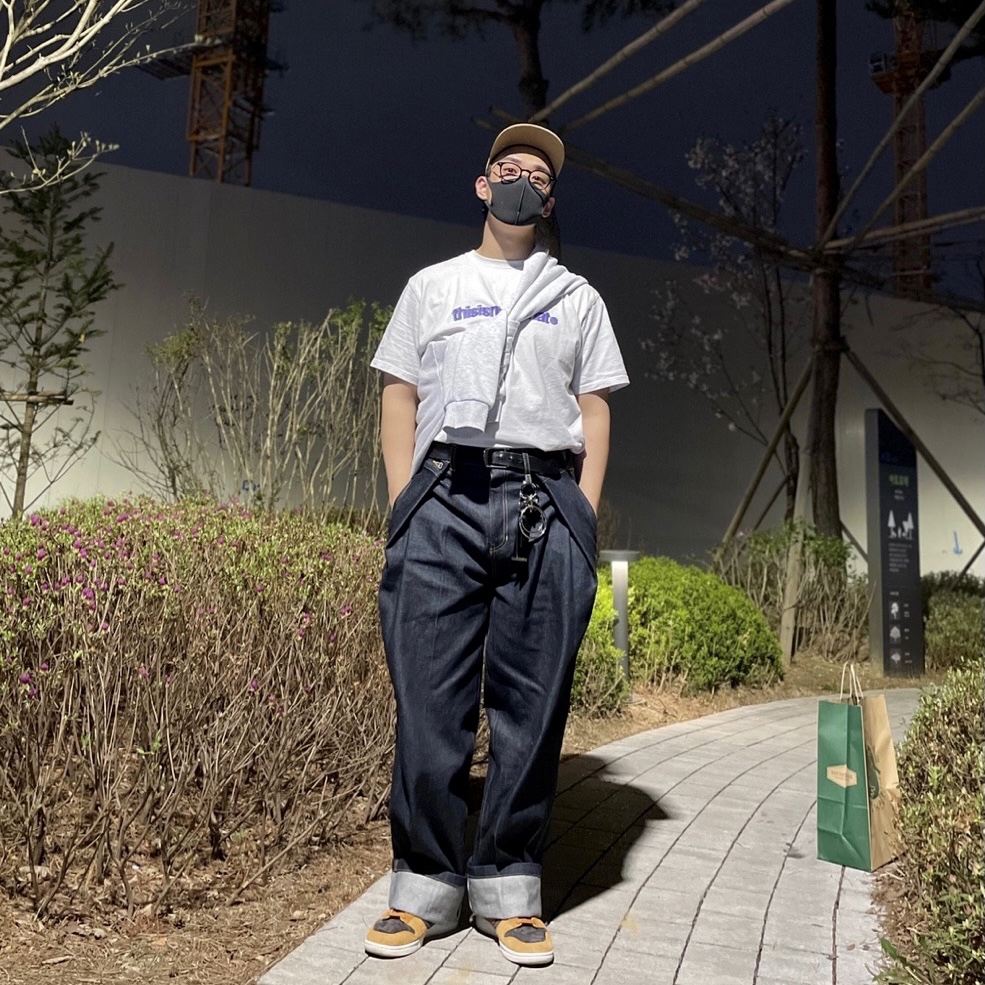 IAB Studio Half Zip Pullover Light Gray, Nike Dunk High Retro PRM Dark Curry 착용 스타일 - 1