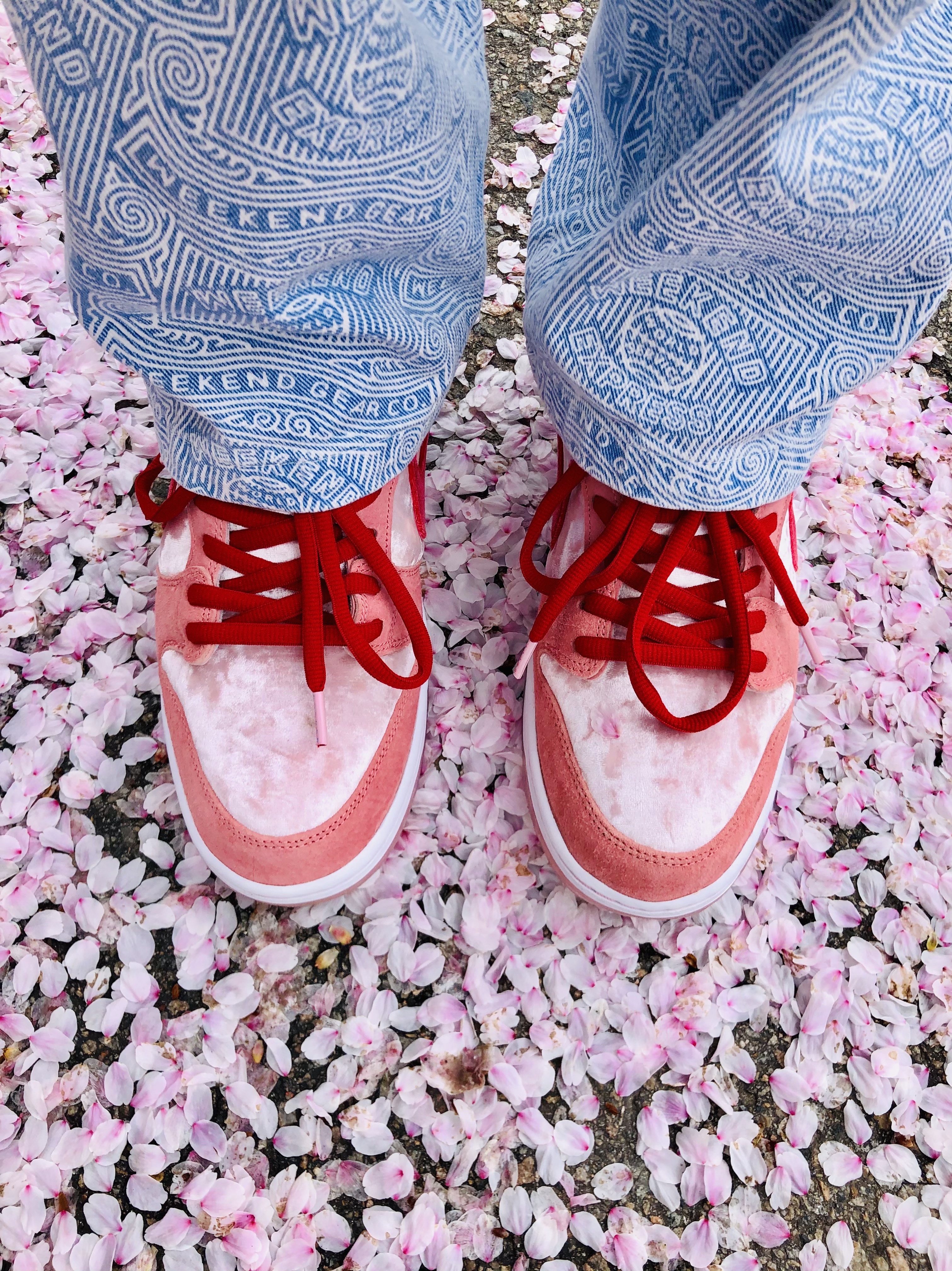 Nike x StrangeLove SB Dunk Low Pink (Regular Box) 착용 스타일 - 1