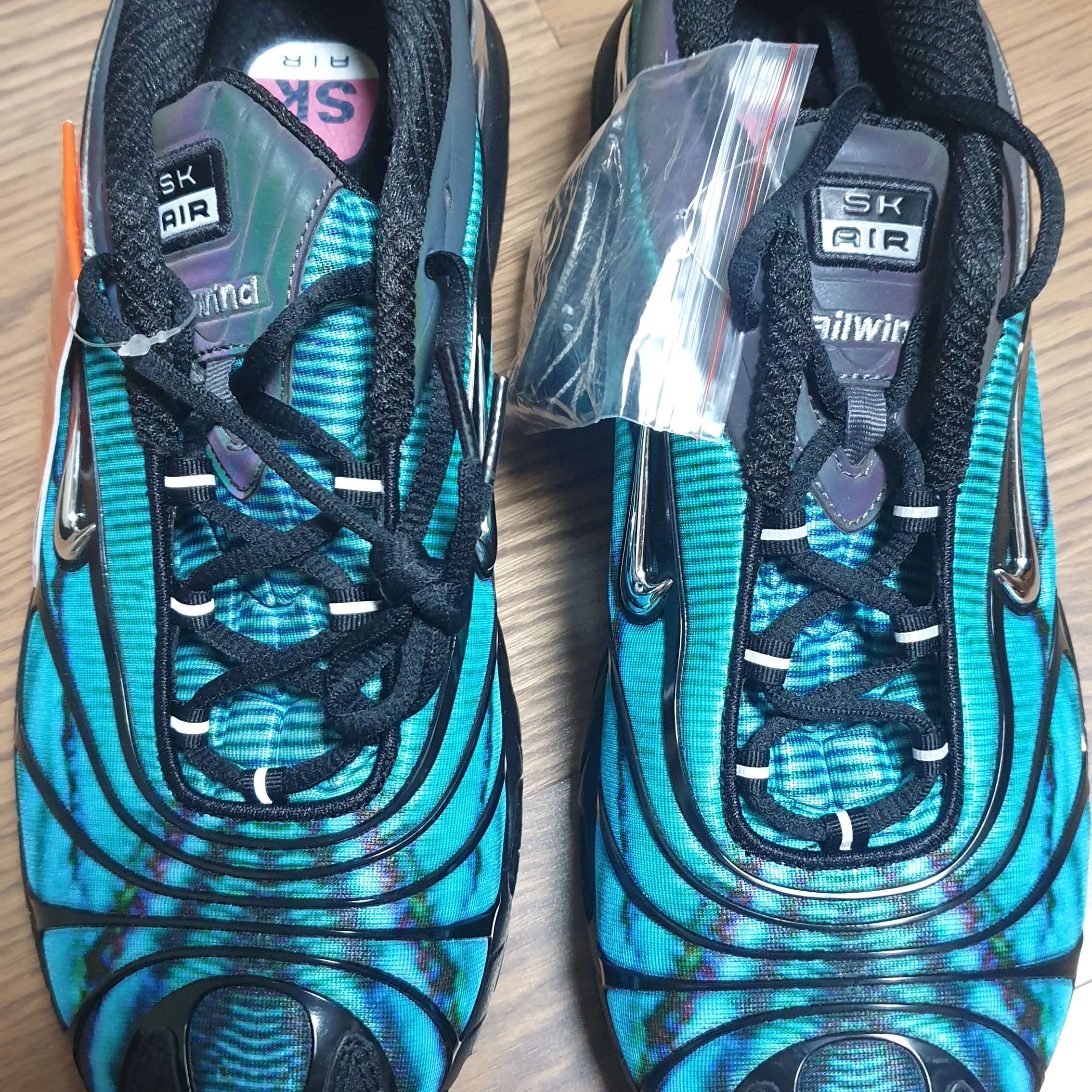 Nike x Skepta Air Max Tailwind 5 Chrome Blue 착용 스타일 - 2
