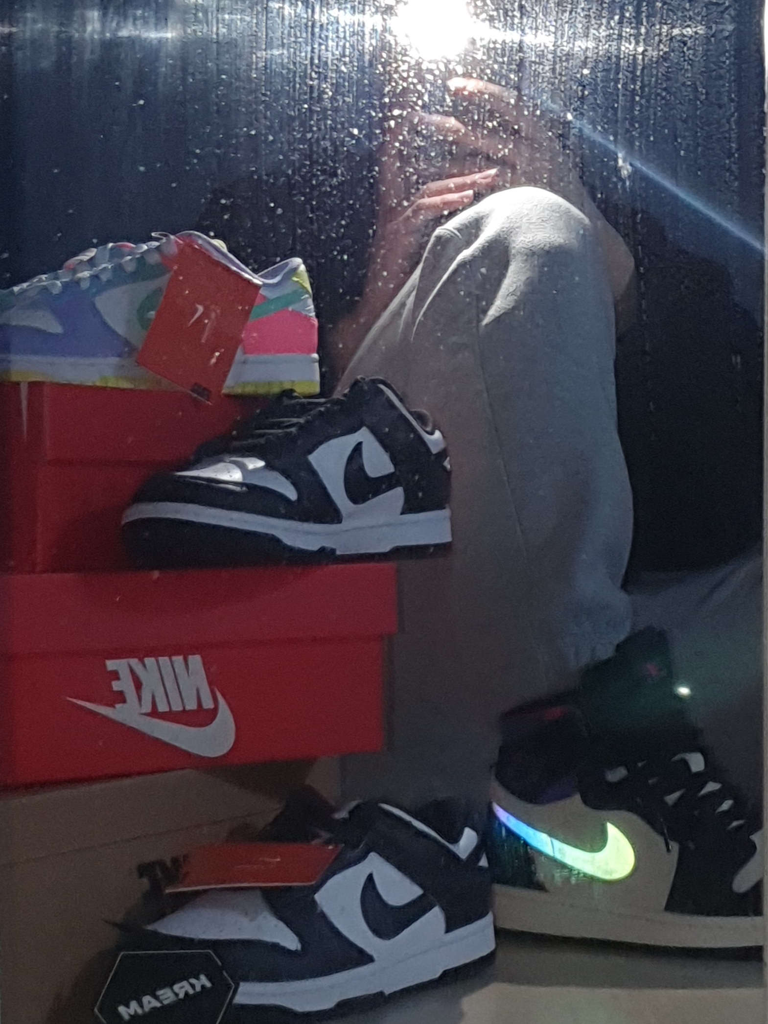 Jordan 1 x Paris Saint-Germain Zoom Air CMFT, Nike Dunk Low Retro Black 착용 스타일