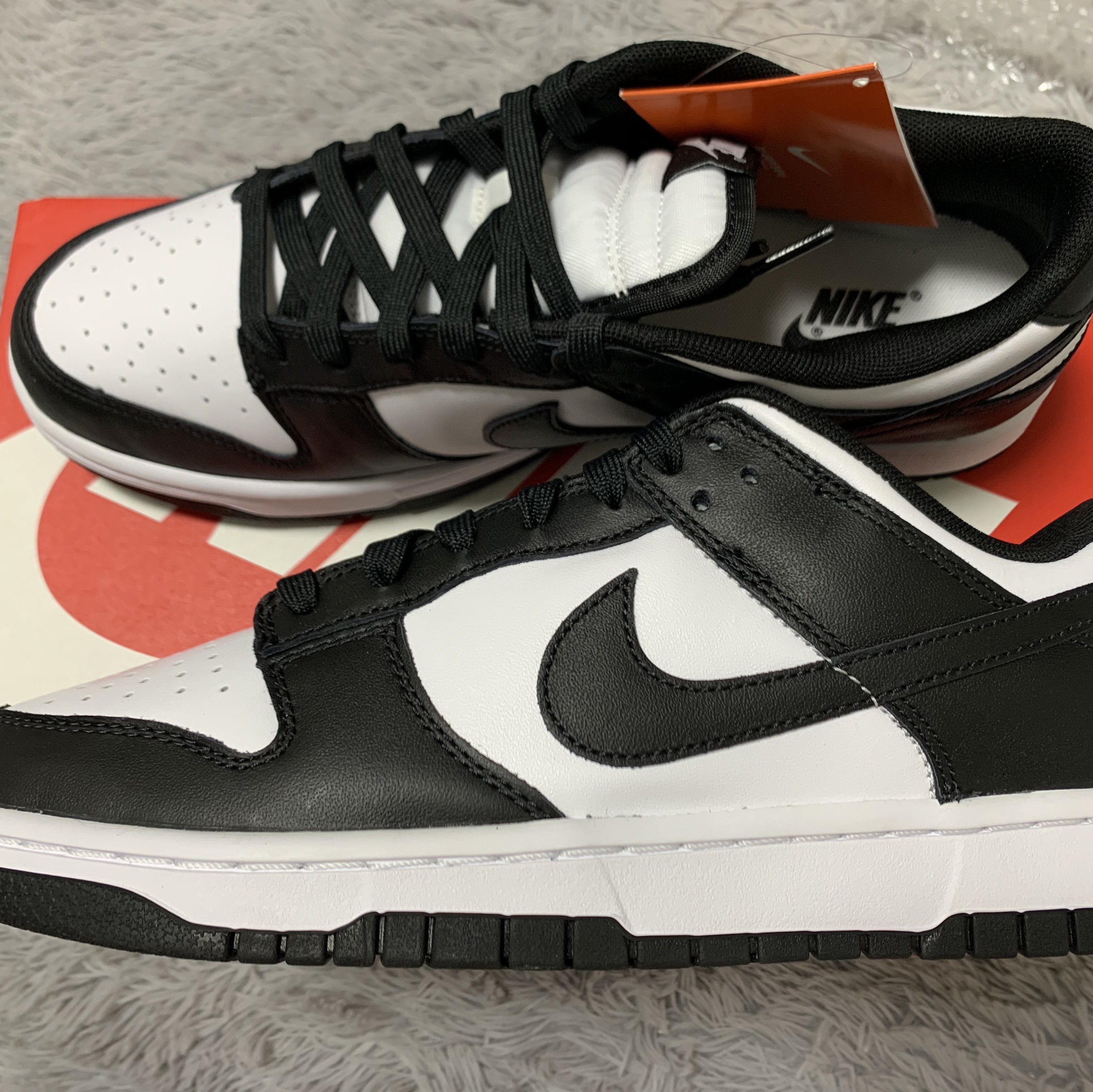 Nike Dunk Low Retro Black 착용 스타일