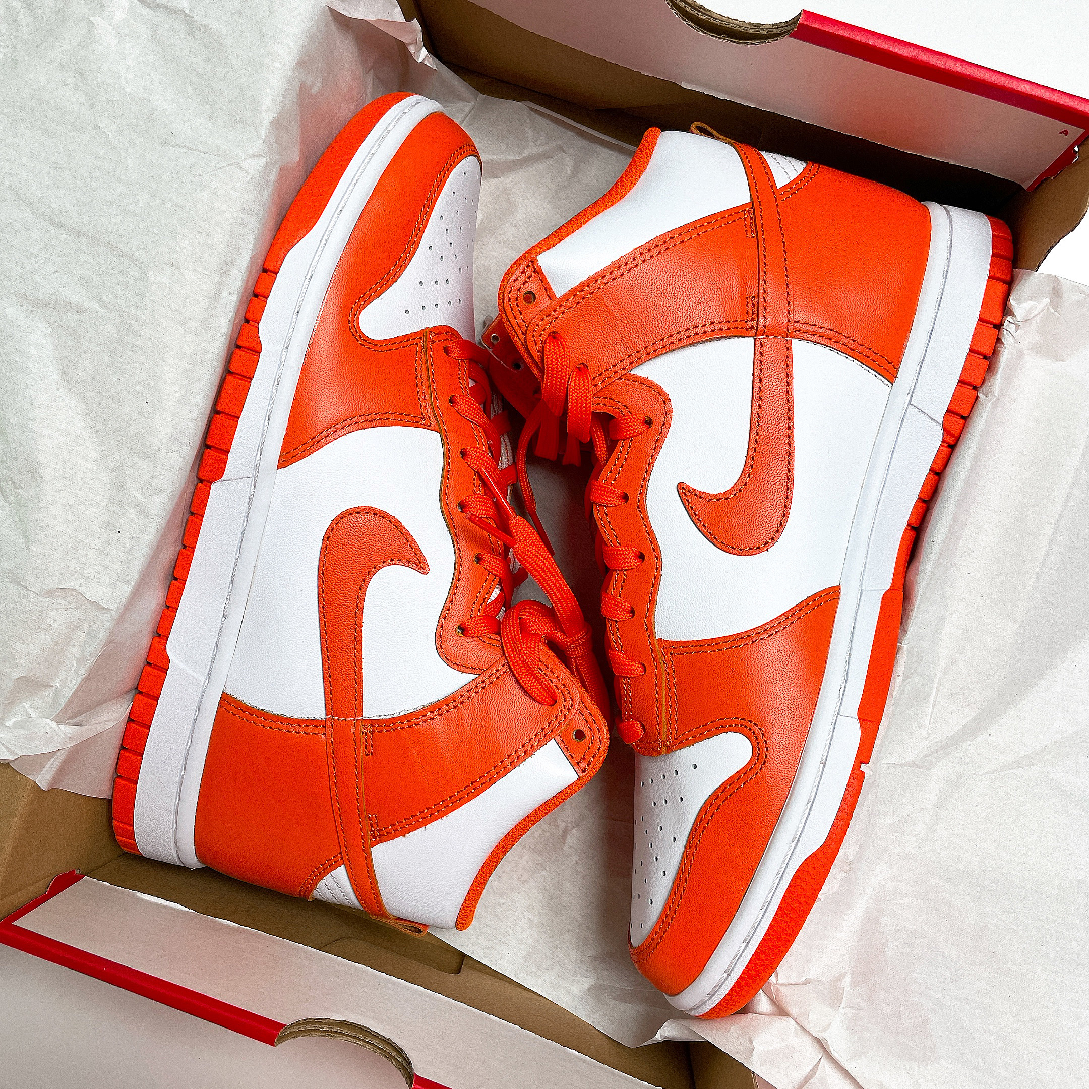 Nike Dunk High Retro Orange Blaze 착용 스타일
