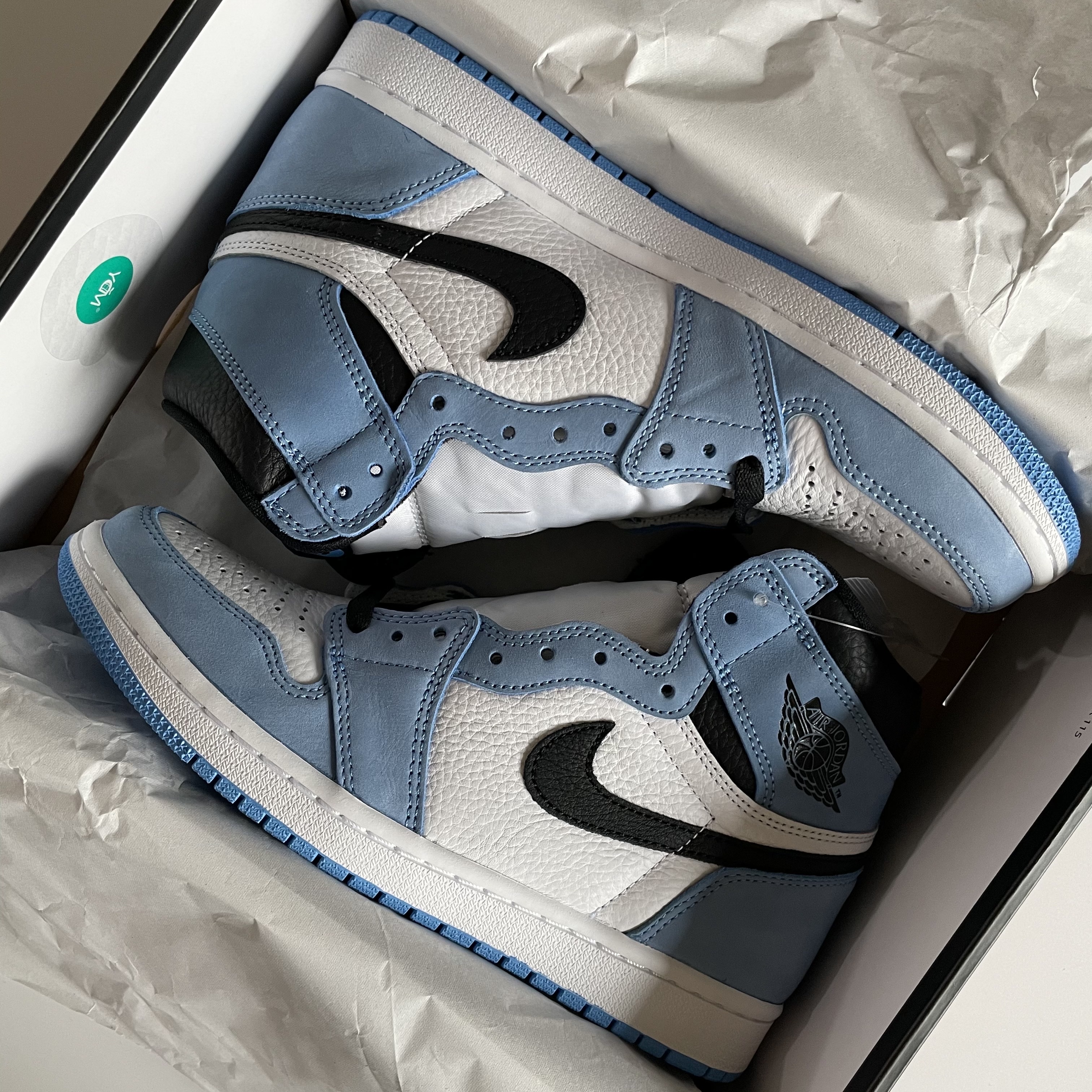 Jordan 1 Retro High OG University Blue 착용 스타일