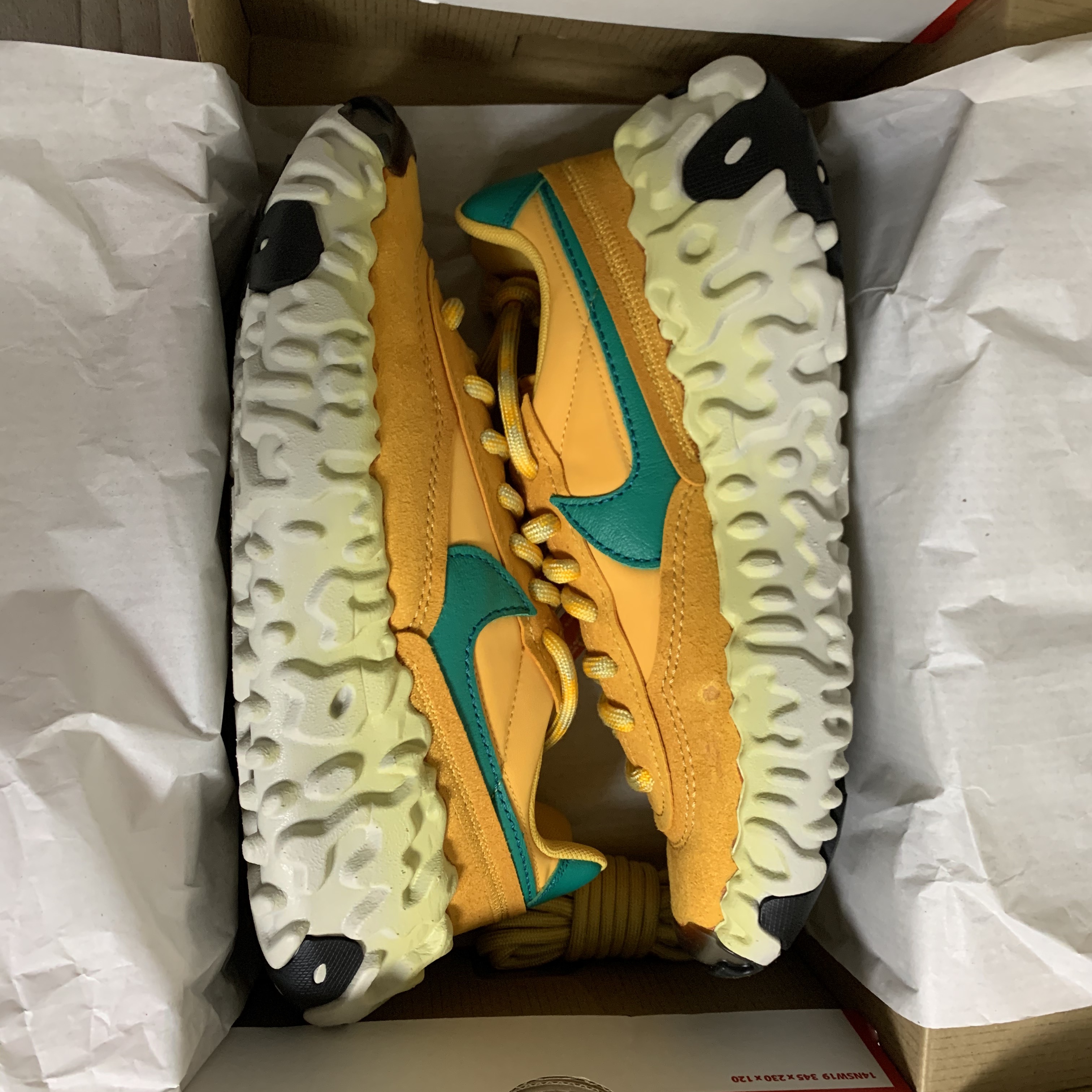 Nike Overbreak SP Khaki 착용 스타일