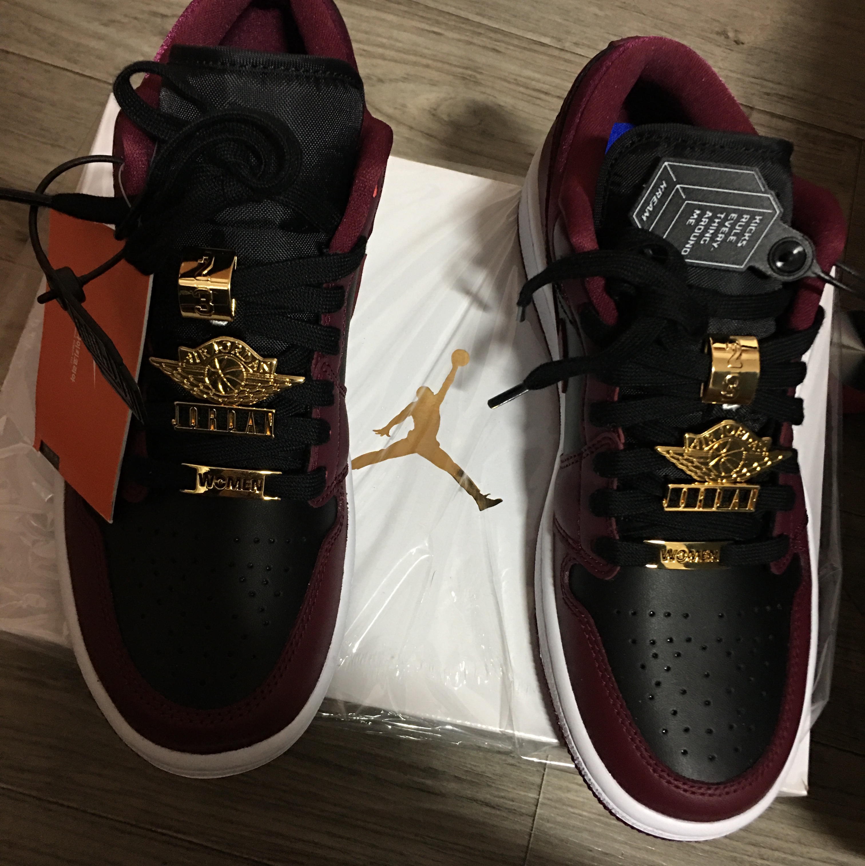 (W) Jordan 1 Low SE Dark Beetroot 착용 스타일