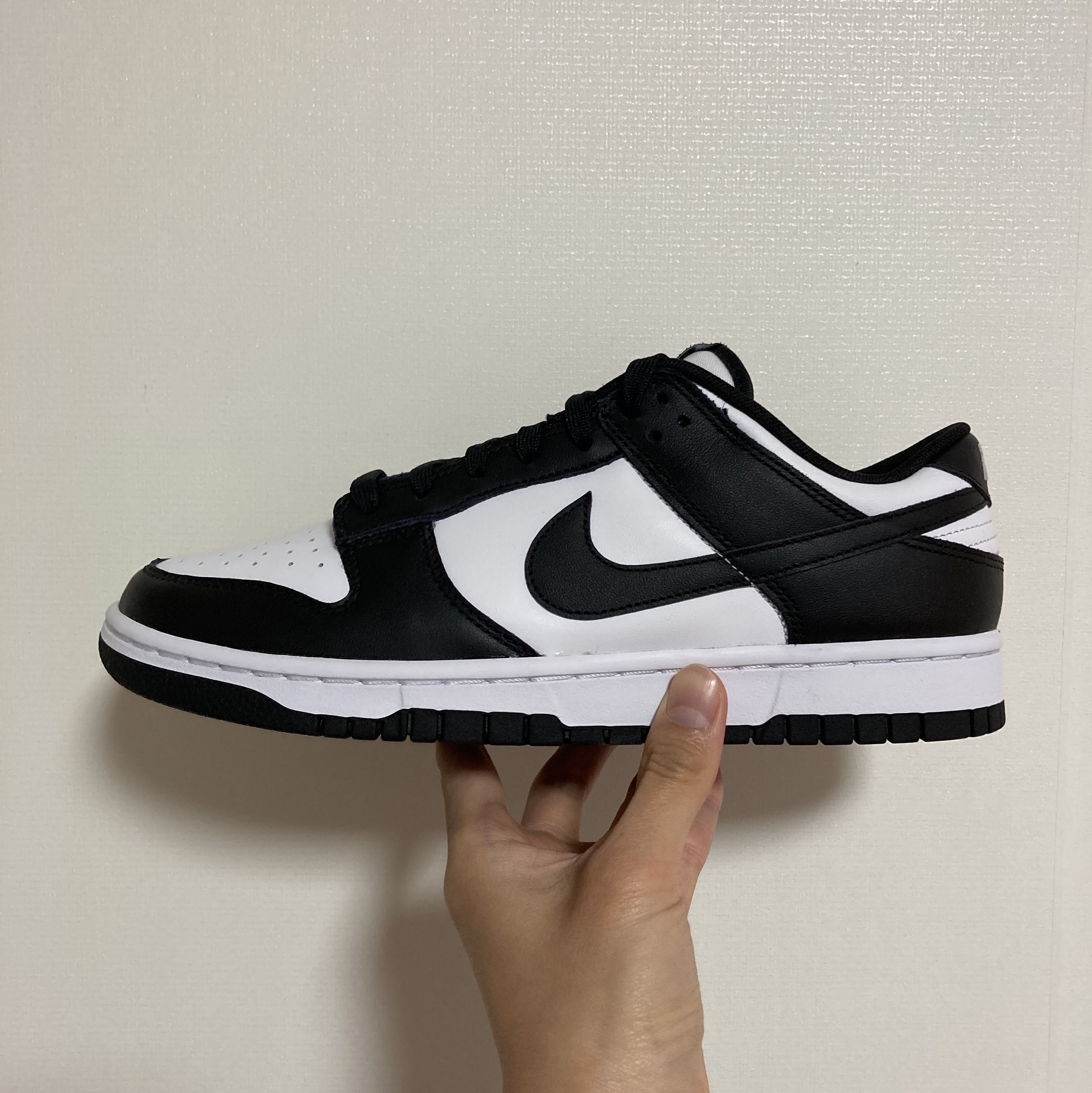 Nike Dunk Low Retro Black 착용 스타일 - 1