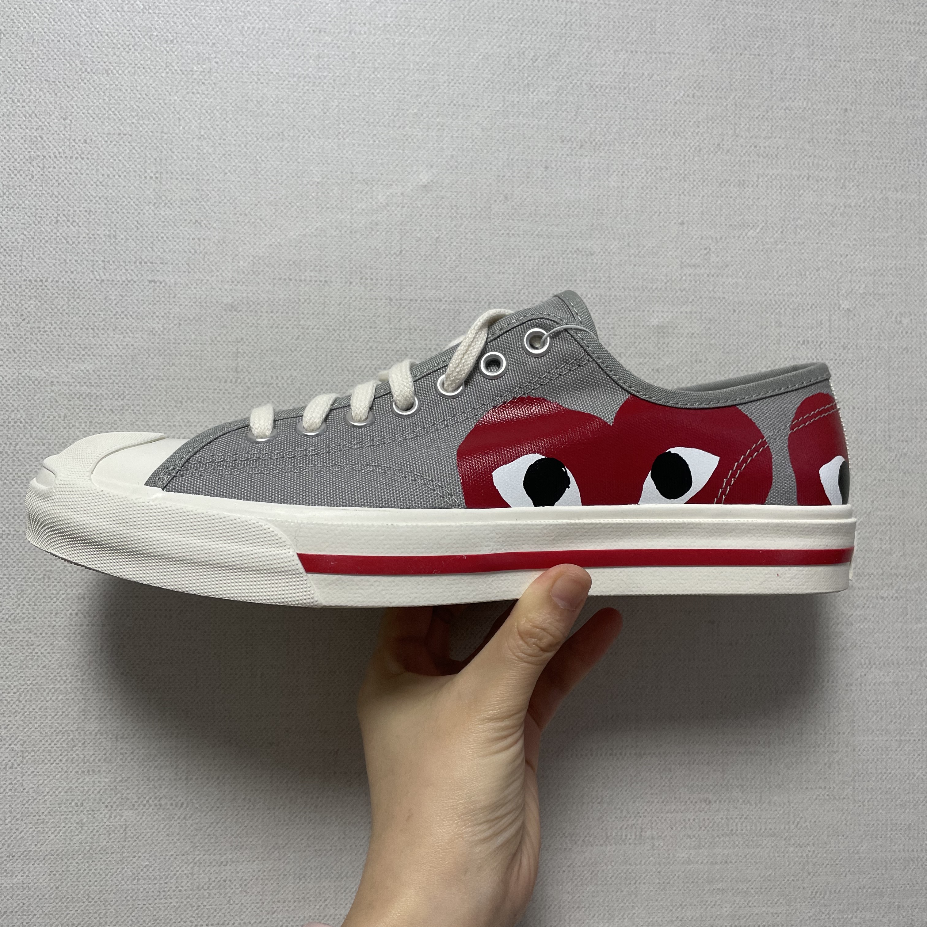 Converse x Play Comme des Garcons Jack Purcell Drizzle Red 착용 스타일