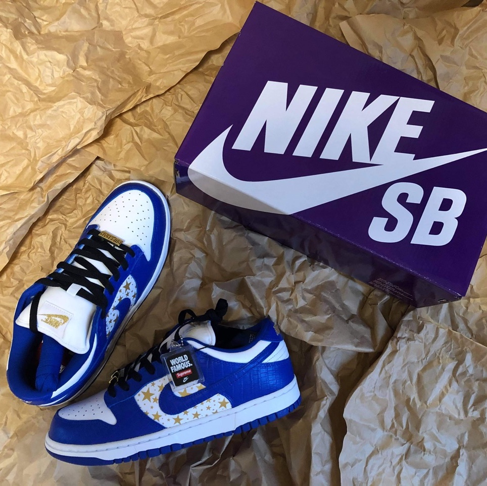 Nike x Supreme SB Dunk Low Hyper Blue 착용 스타일 - 1