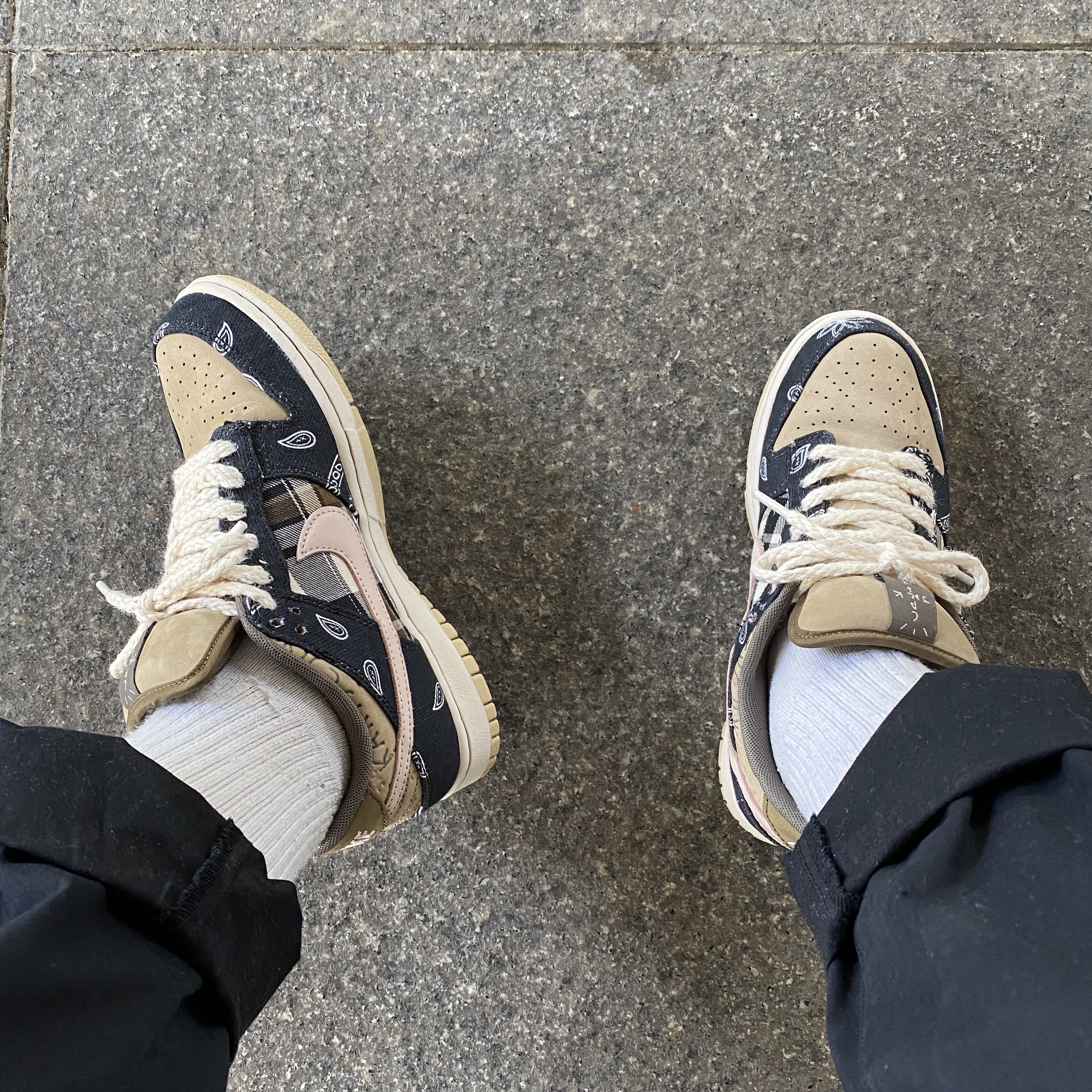 Nike x Travis Scott SB Dunk Low 착용 스타일