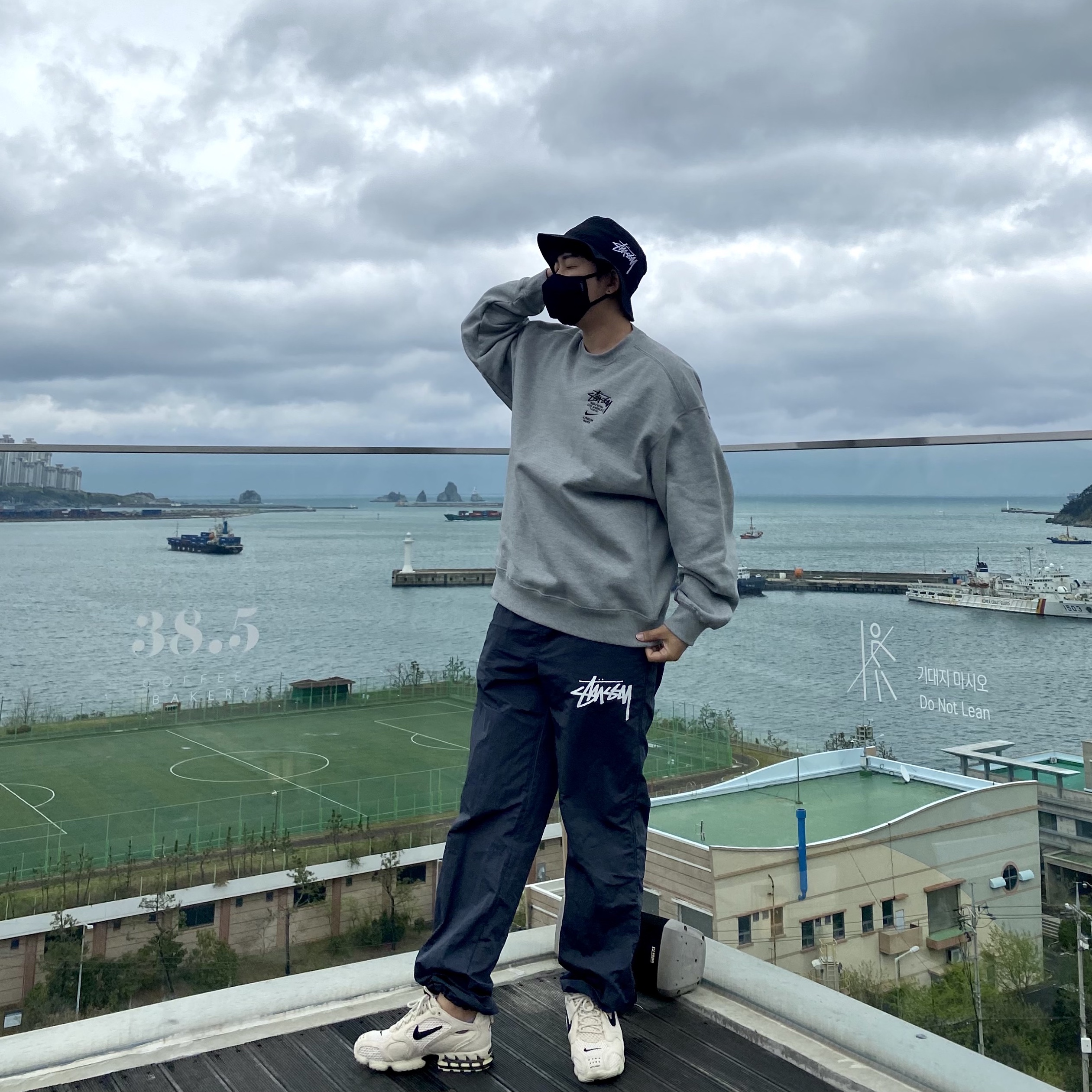 Nike x Stussy NRG ZR Fleece Crewneck Heather Grey - US/EU, Nike x Stussy Beach Pants Off Noir 착용 스타일