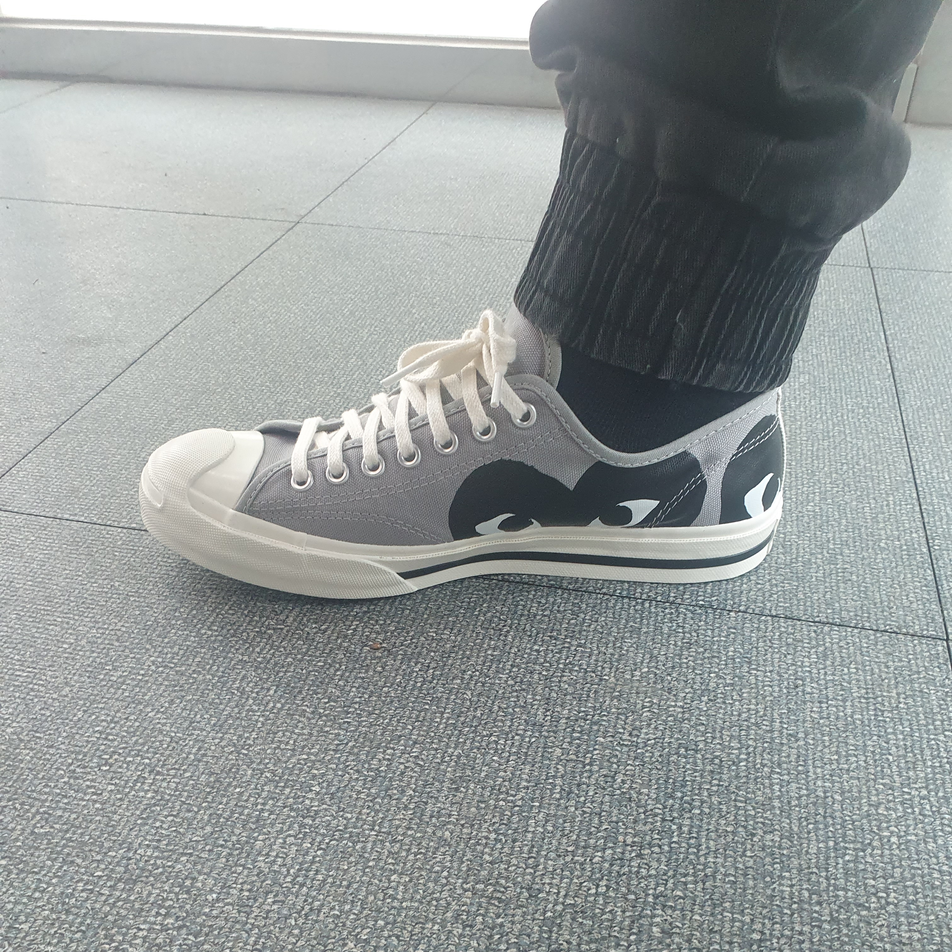 Converse x Play Comme des Garcons Jack Purcell Drizzle Black 착용 스타일 - 2
