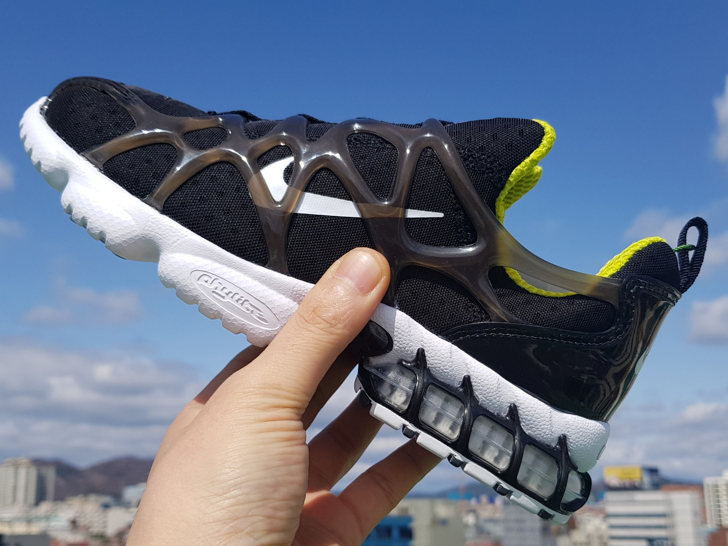 Nike x Stussy Air Zoom Spiridon Kukini Black 착용 스타일