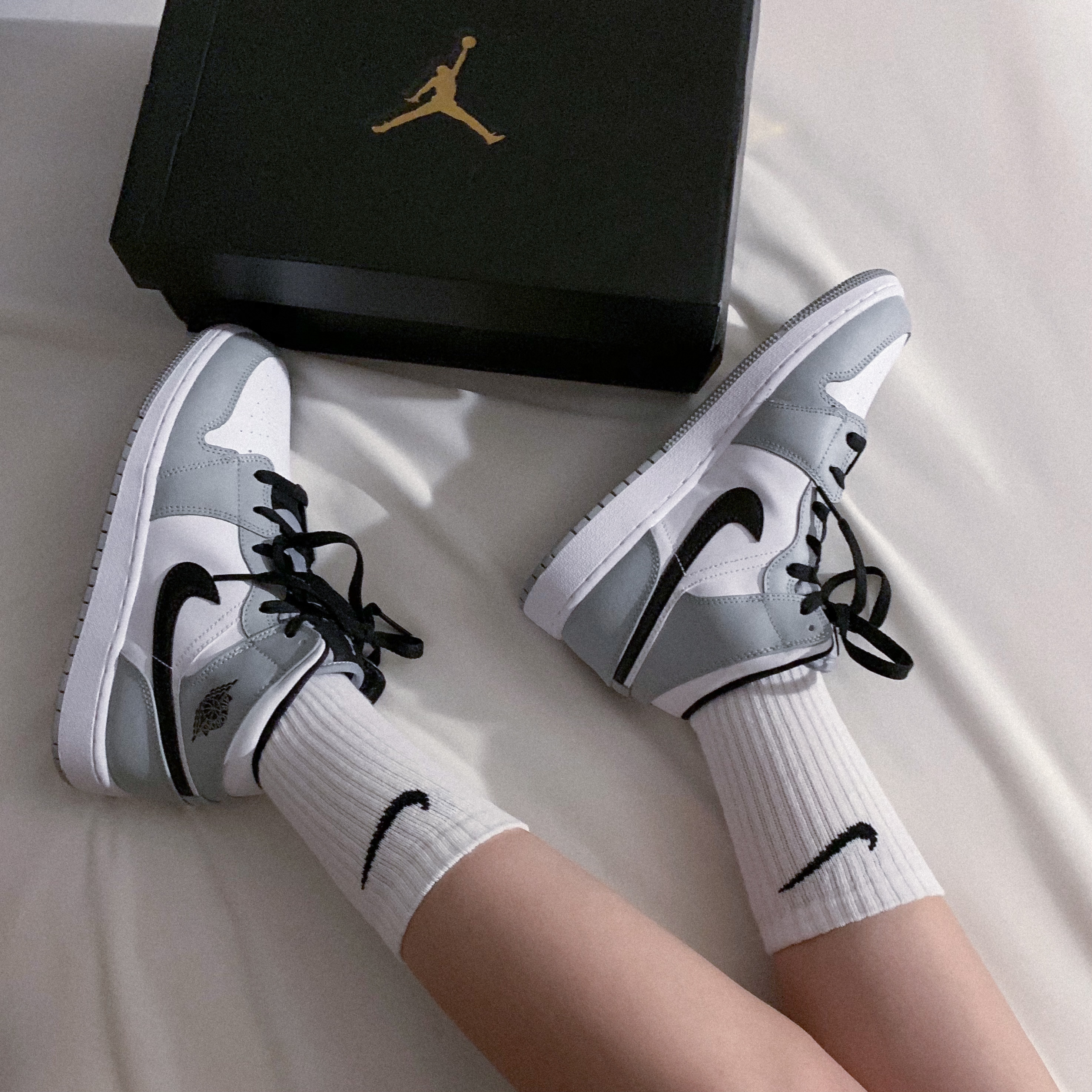 (GS) Jordan 1 Mid Light Smoke Grey, Jordan 1 Mid Light Smoke Grey 착용 스타일