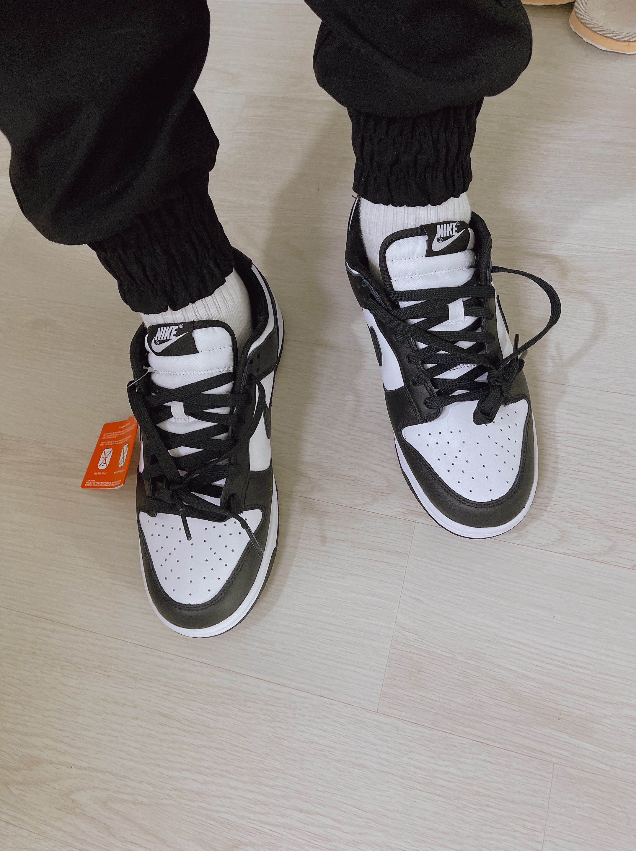 Nike Dunk Low Retro Black, (W) Nike Dunk Low Black 착용 스타일 - 1