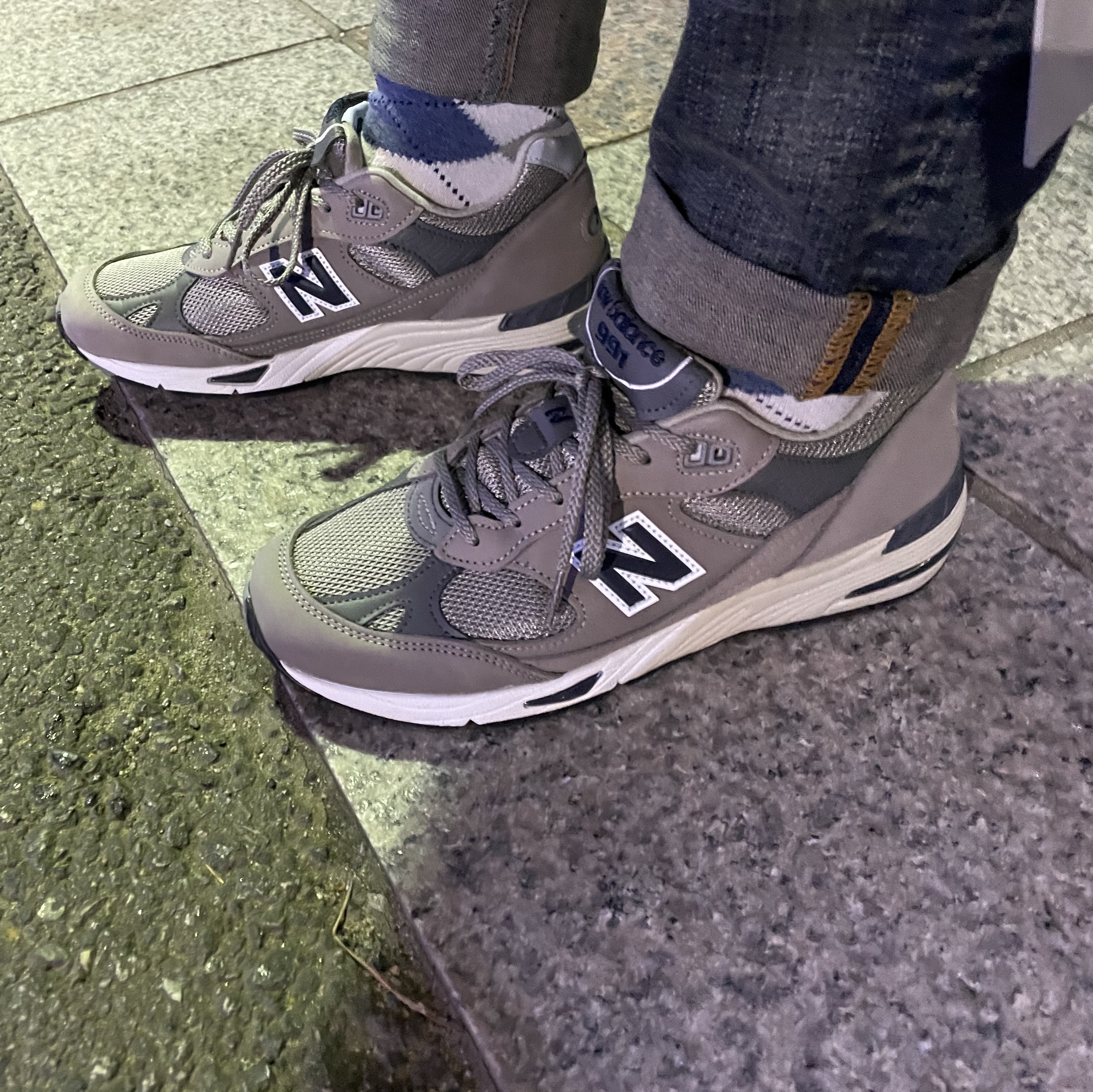 New Balance 991 Made in UK 20th Anniversary Grey 착용 스타일