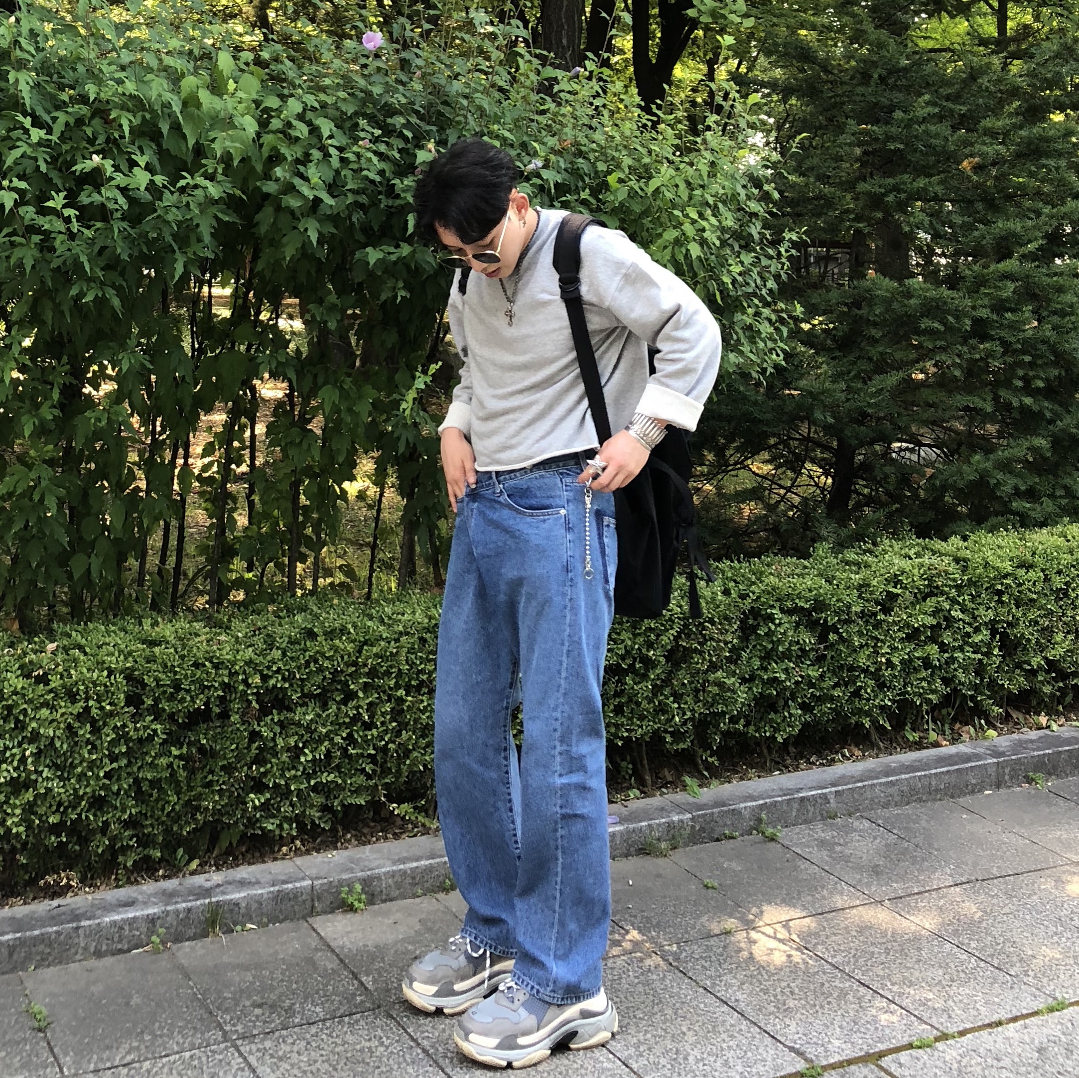 Balenciaga Triple S Trainer Grey 2018 착용 스타일 - 1