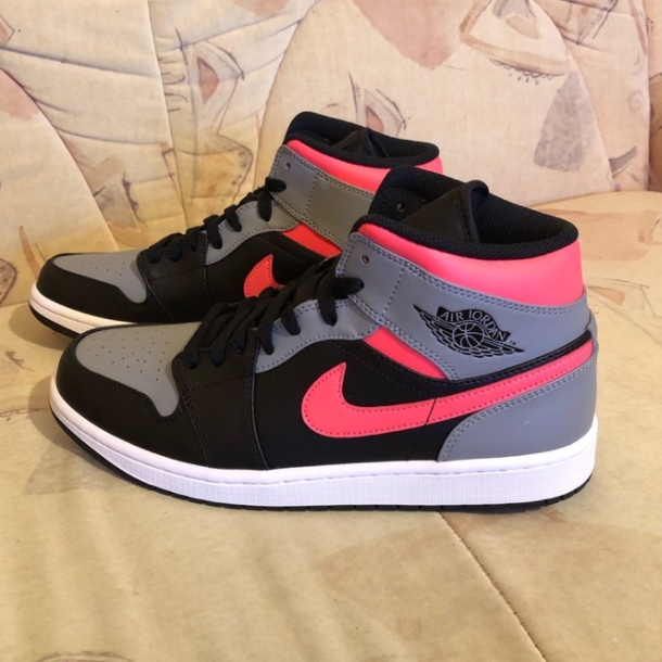 Jordan 1 Mid Pink Shadow 착용 스타일 - 2