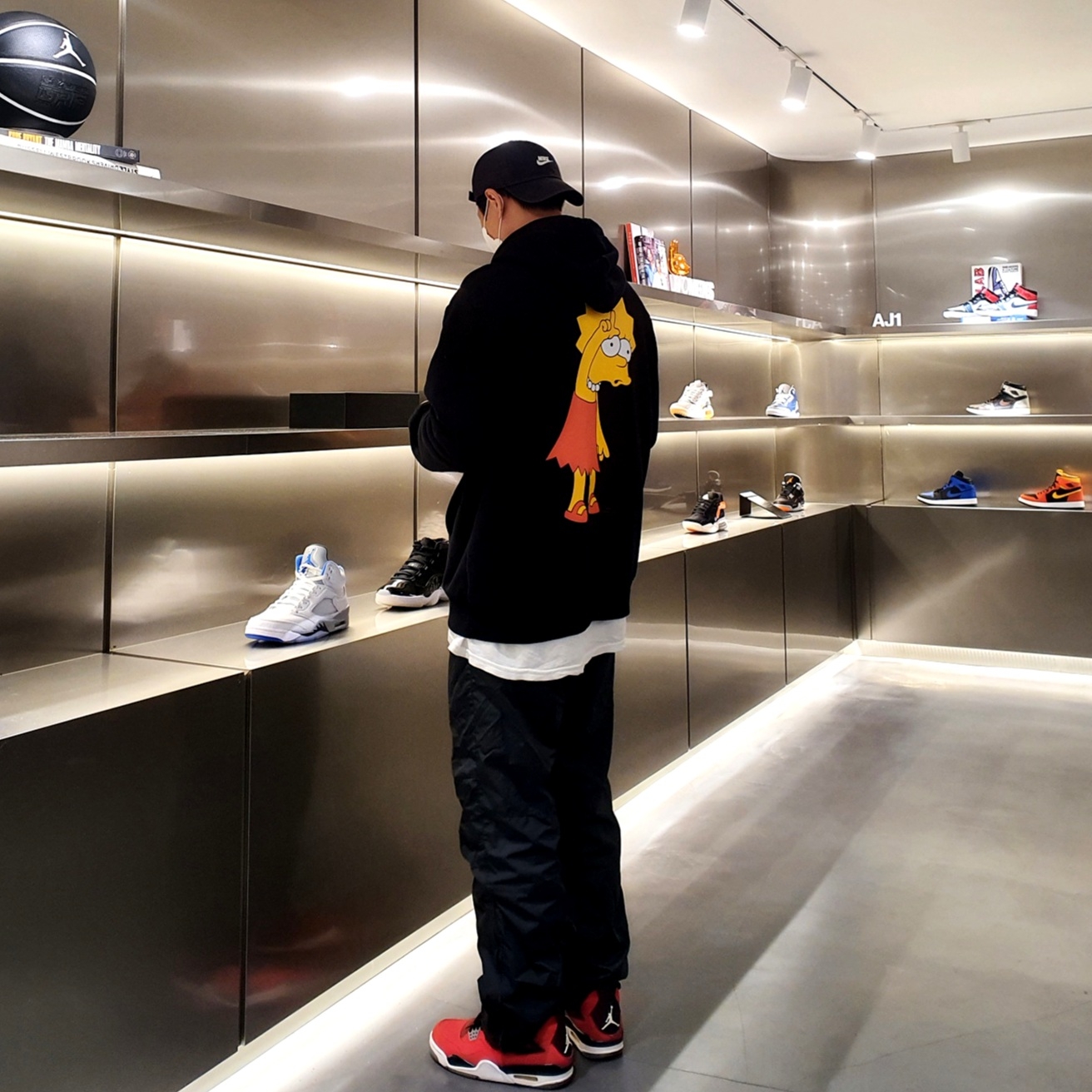 Jordan 4 Retro Toro Bravo 착용 스타일