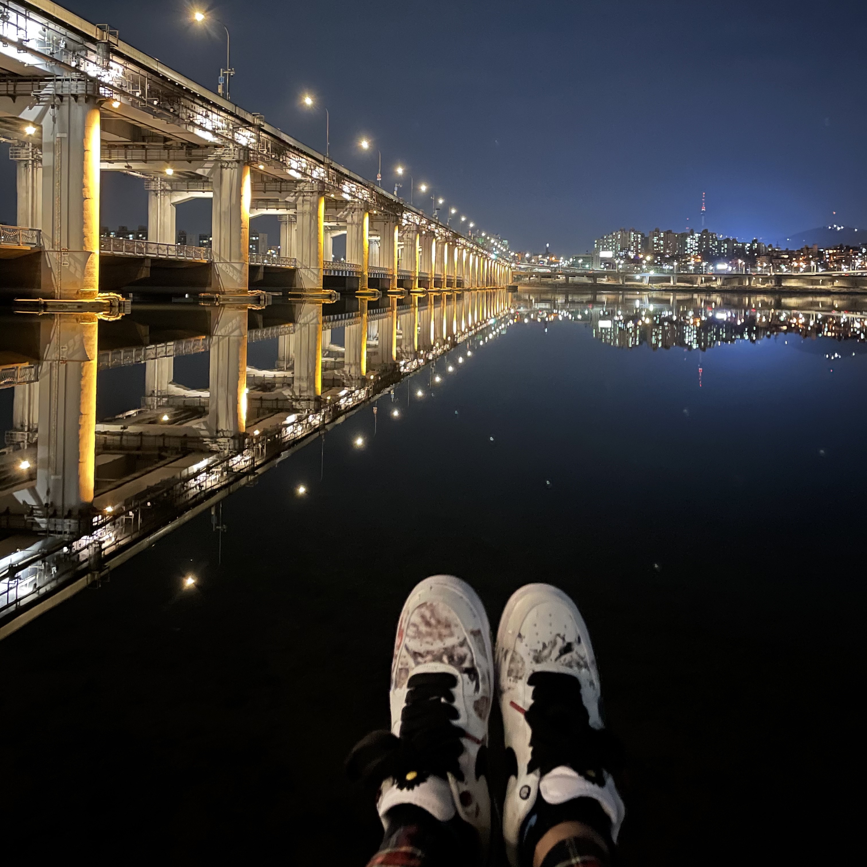 Nike x Peaceminusone Air Force 1 Low Para-Noise 2.0 착용 스타일