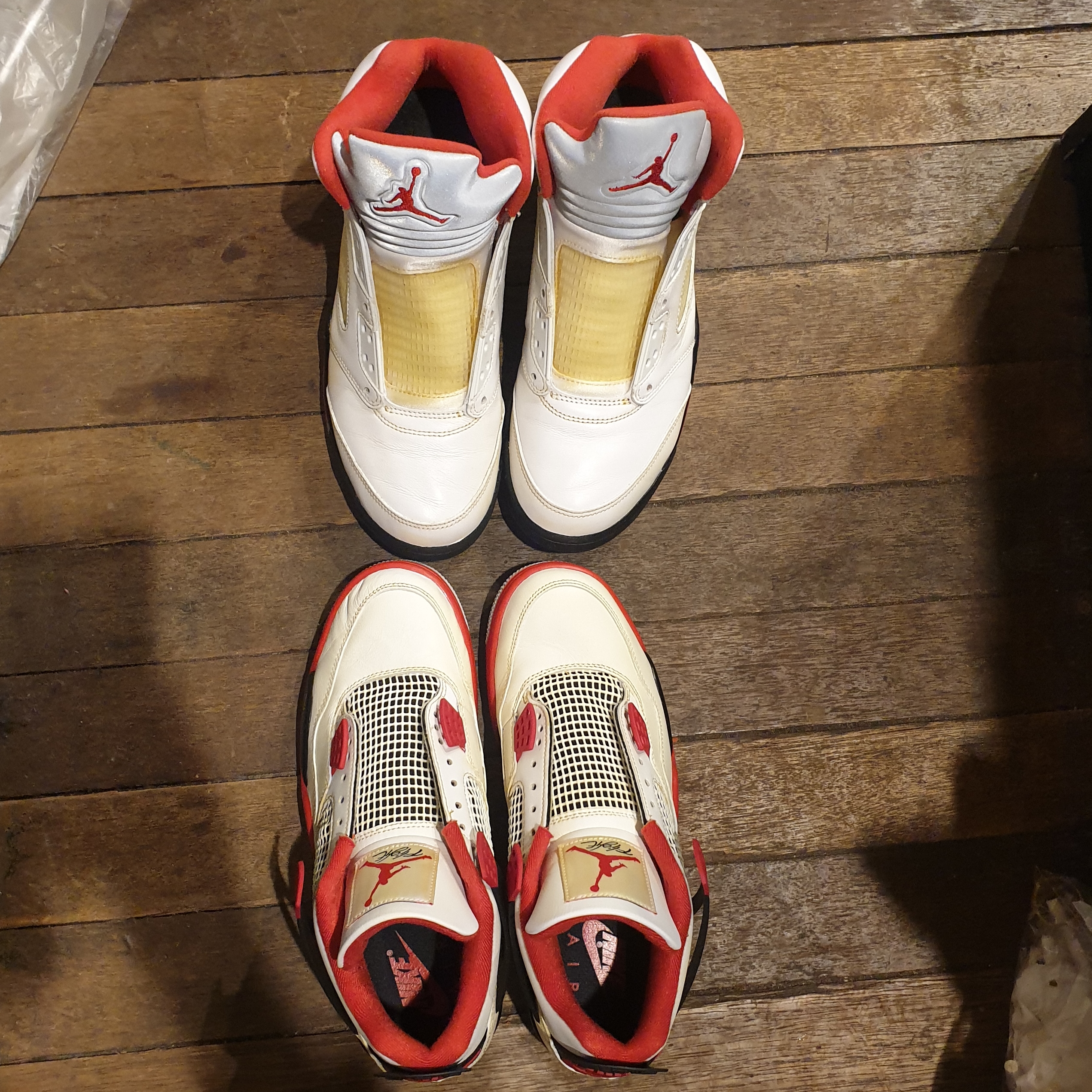 Jordan 4 Retro OG Fire Red 2020, Jordan 5 Retro Fire Red Silver Tongue 2020 착용 스타일