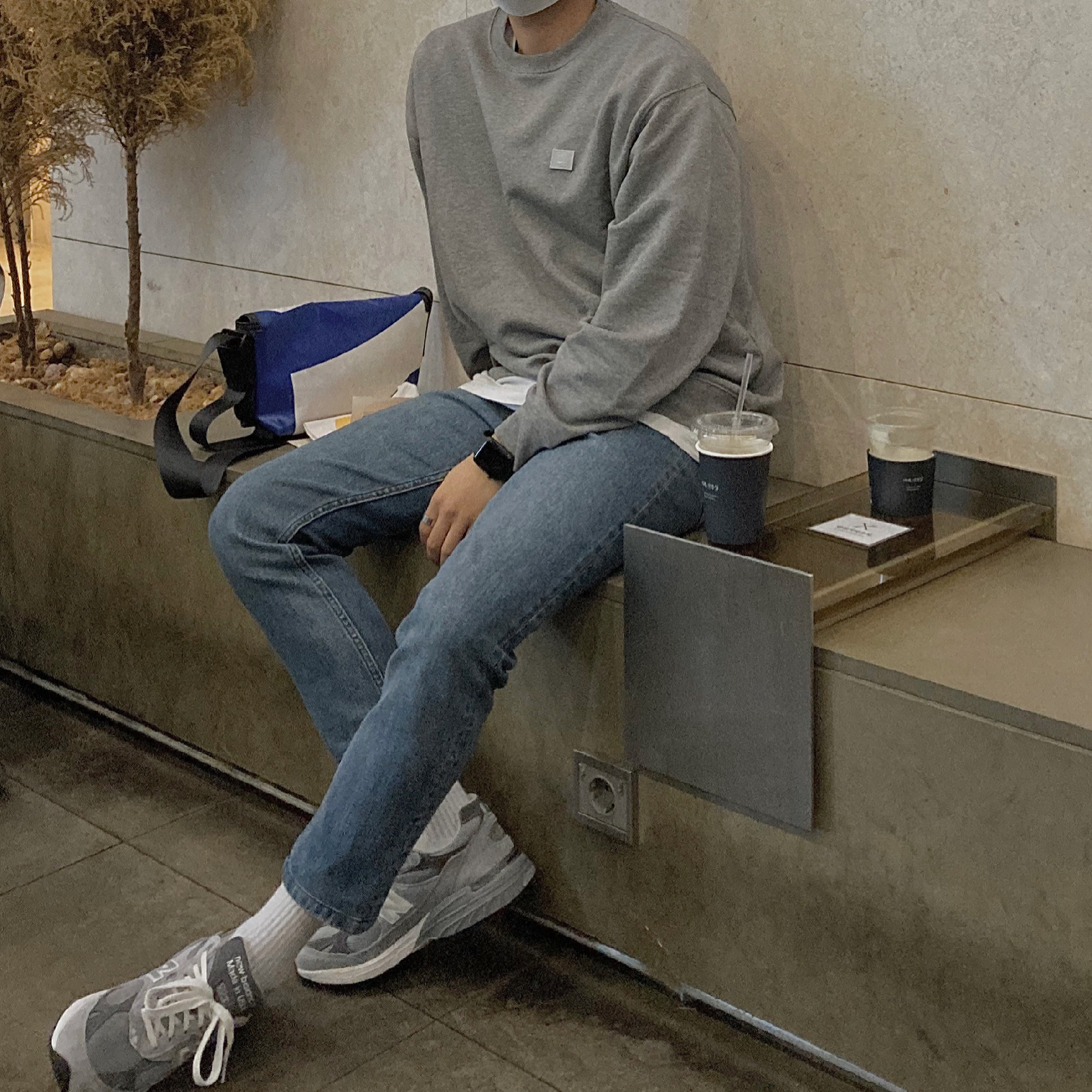 New Balance 993 Made in USA Grey - D Standard, Acne Studios Forba Face Crewneck Sweatshirt Light Grey Melange 착용 스타일