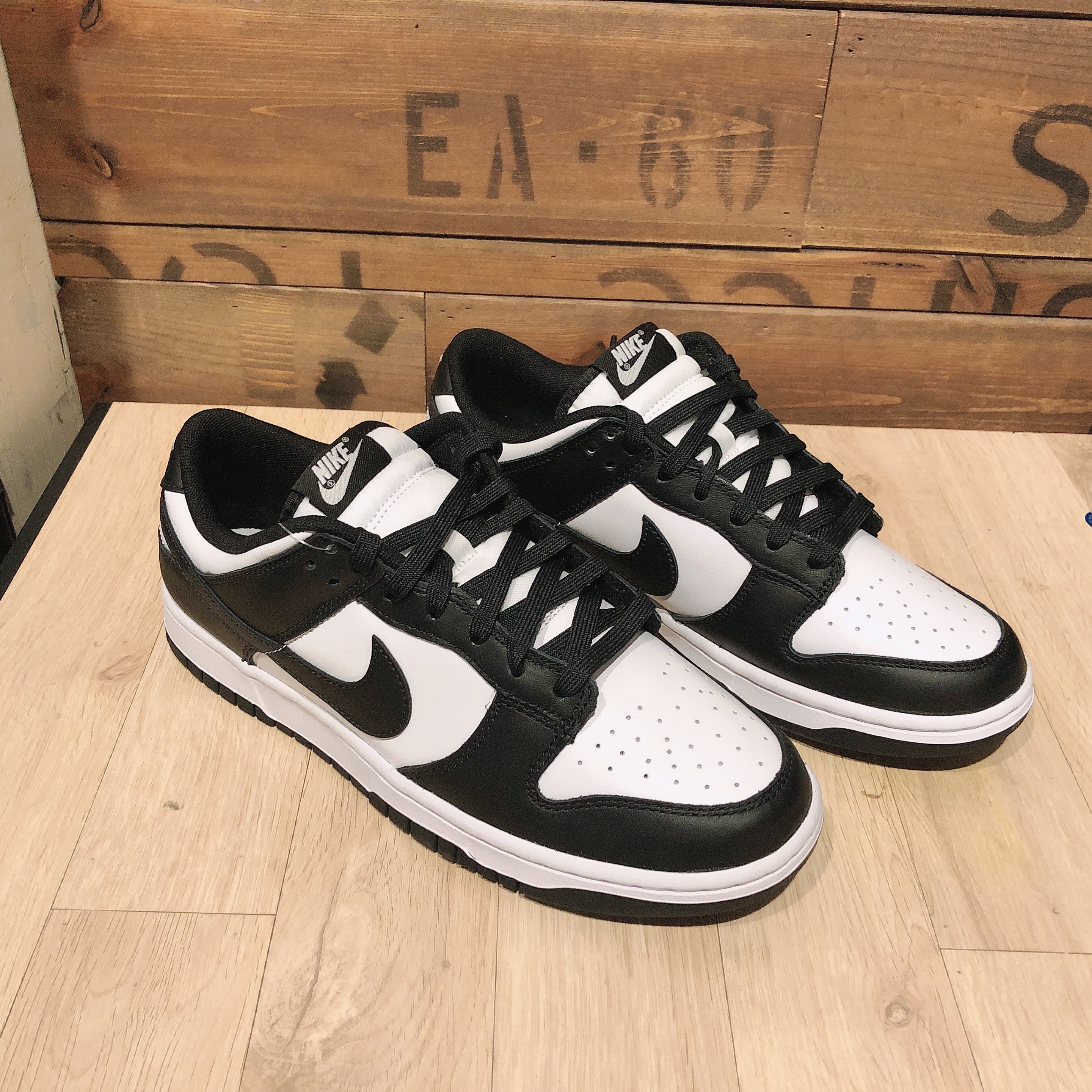 Nike Dunk Low Retro Black 착용 스타일 - 2