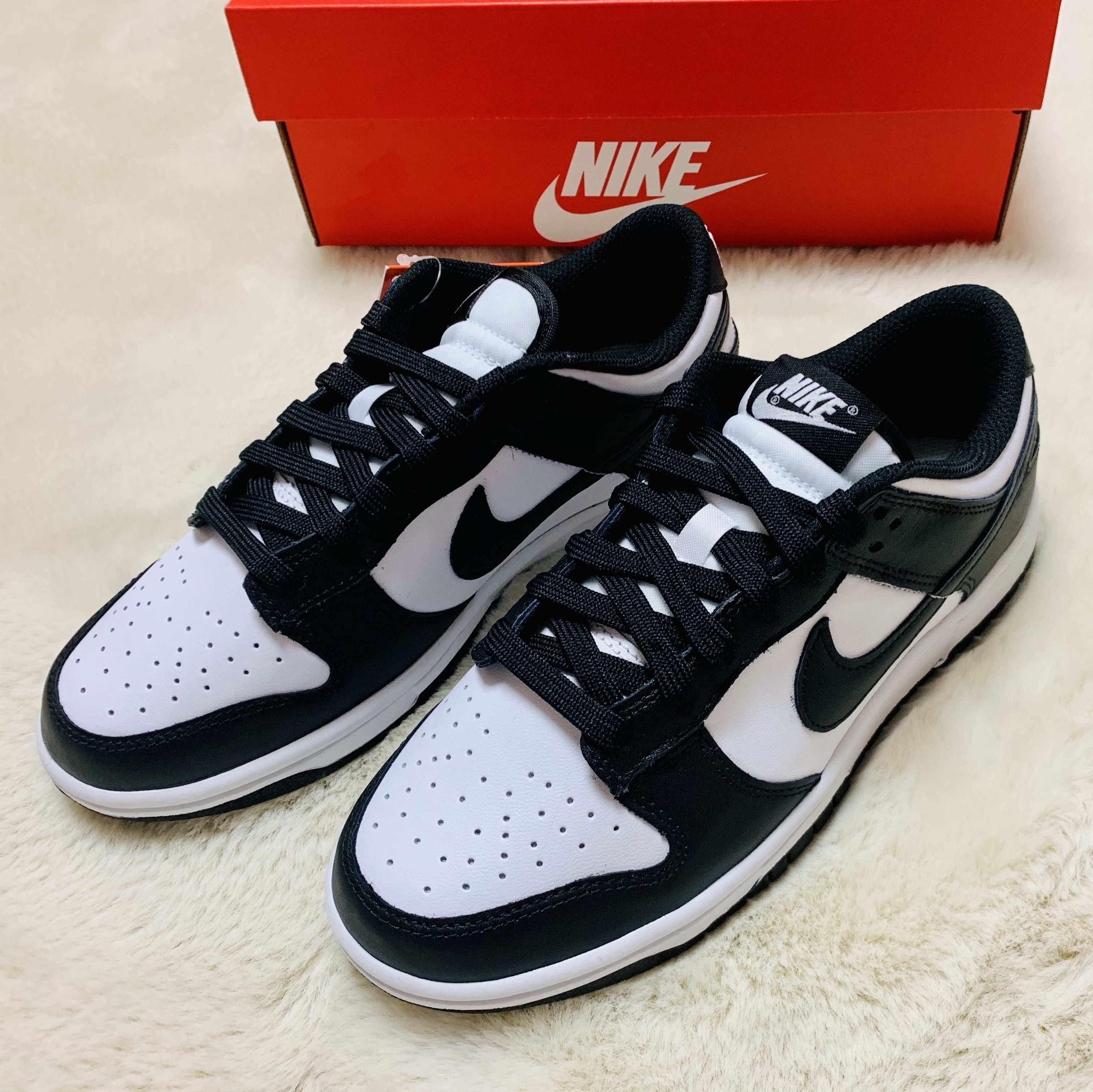 (W) Nike Dunk Low Black 착용 스타일