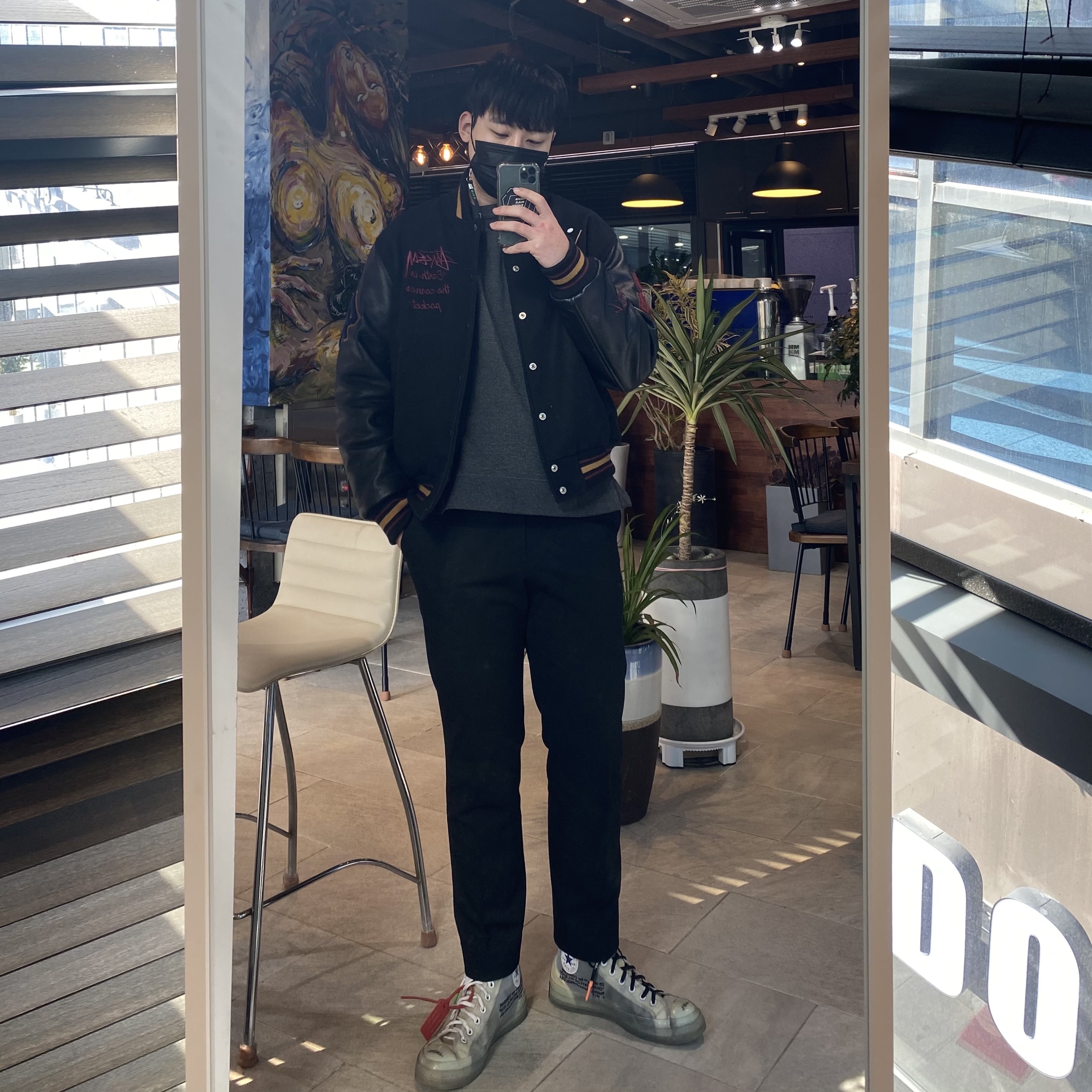 Converse x Off-White Chuck 70 High The Ten, Stussy 40th Anniversary IST Jacket (Ny.LT.La) 착용 스타일