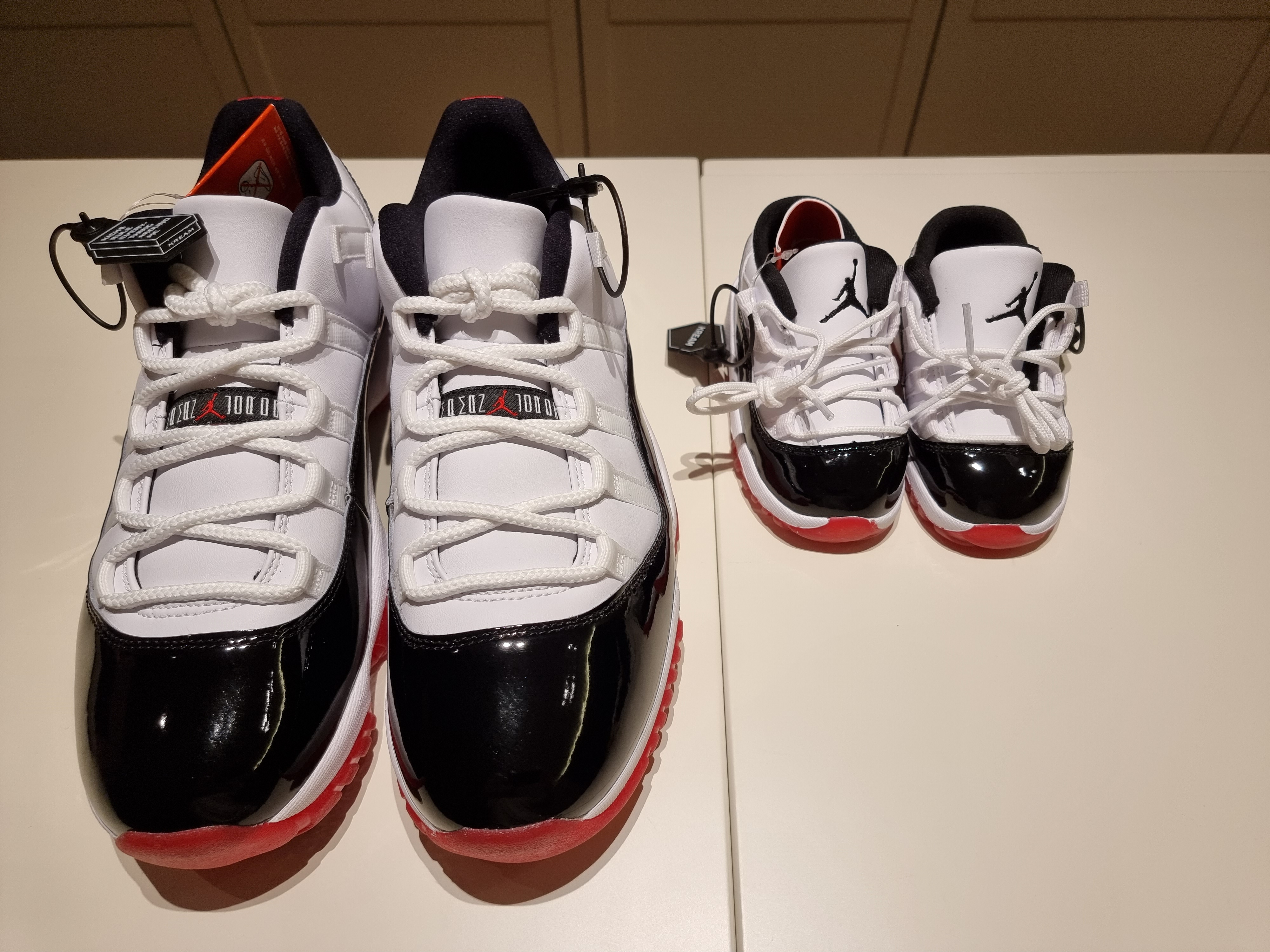 Jordan 11 Retro Low Concord Bred, (TD) Jordan 11 Retro Low Concord Bred 착용 스타일 - 2