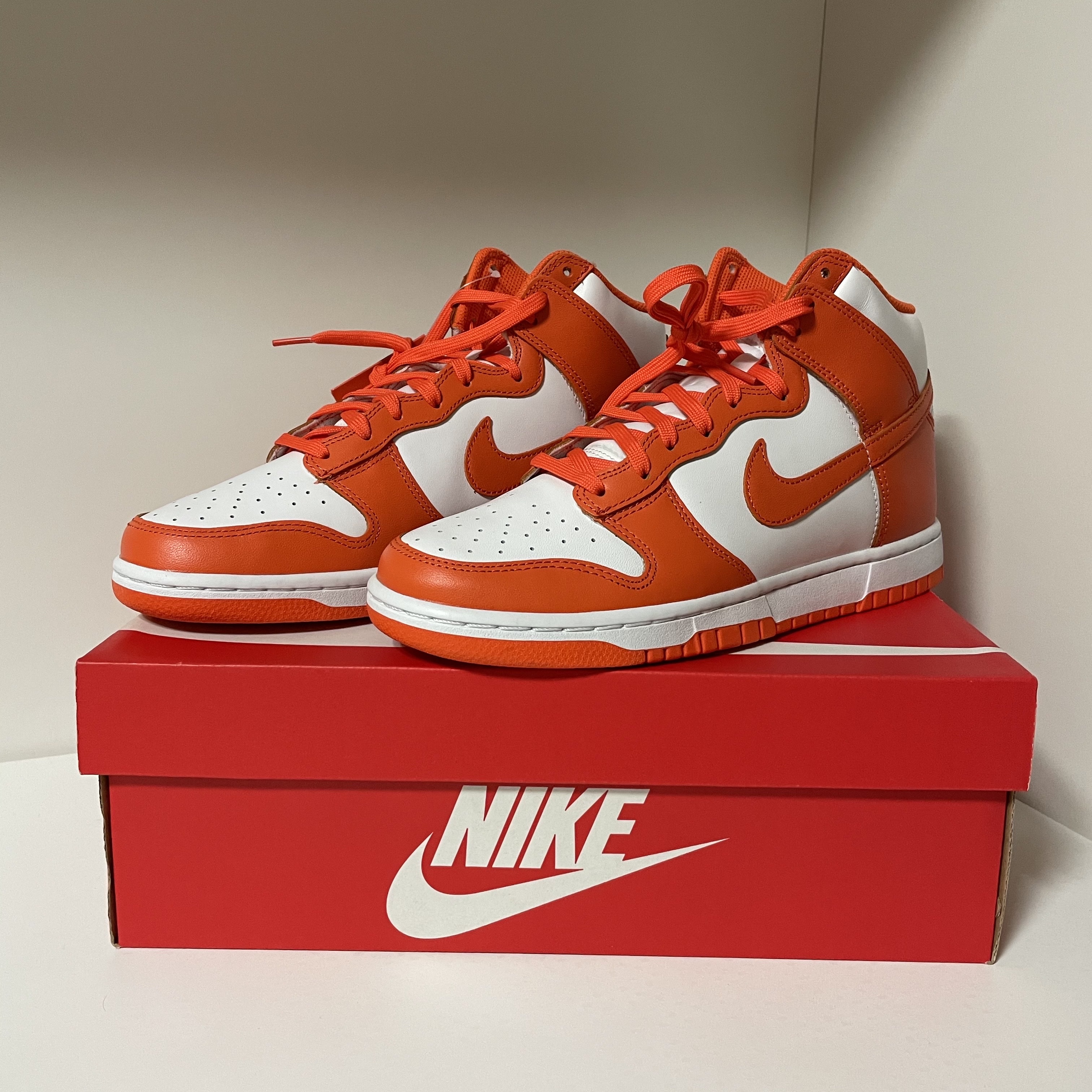 Nike Dunk High Retro Orange Blaze 착용 스타일