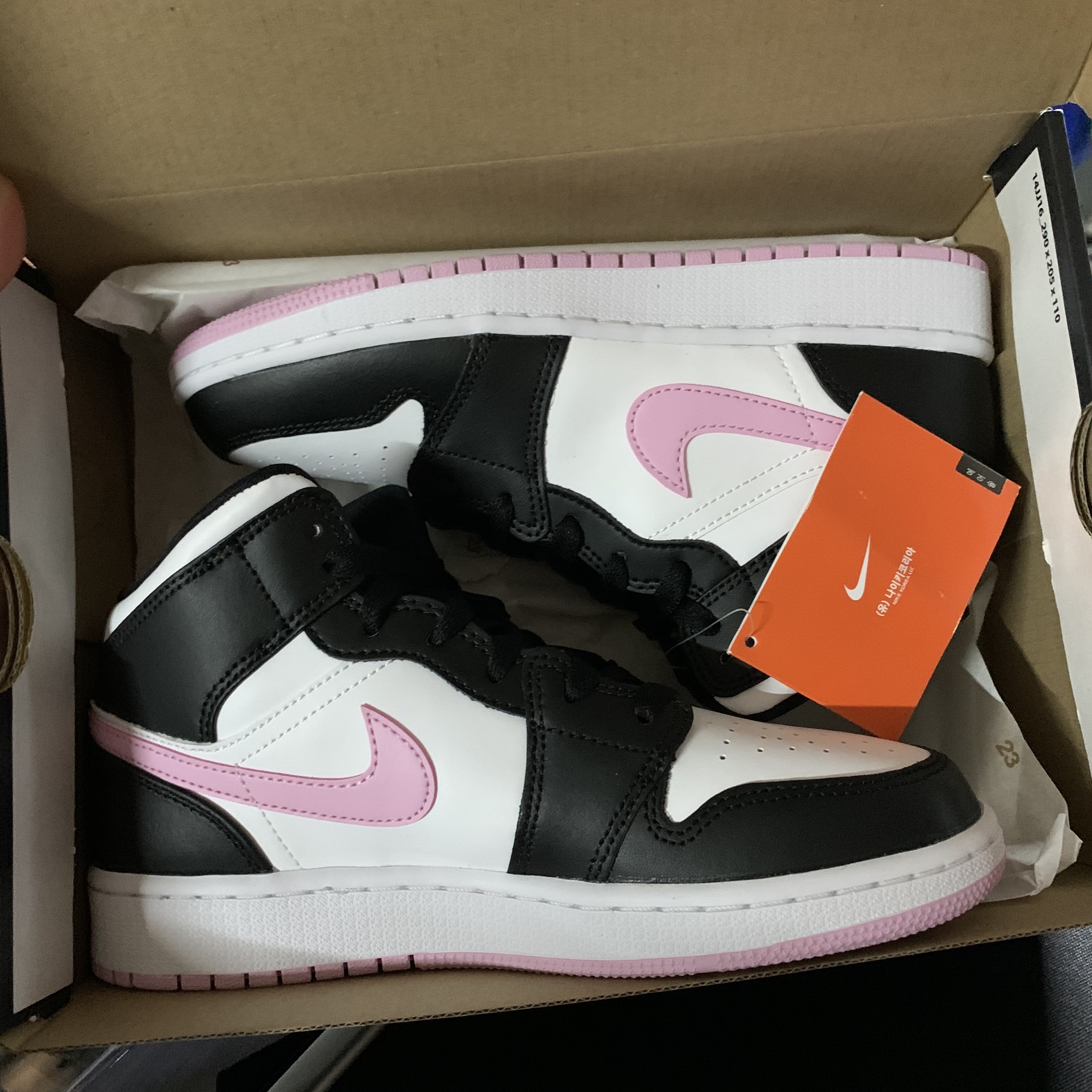 (GS) Jordan 1 Mid Light Arctic Pink 착용 스타일