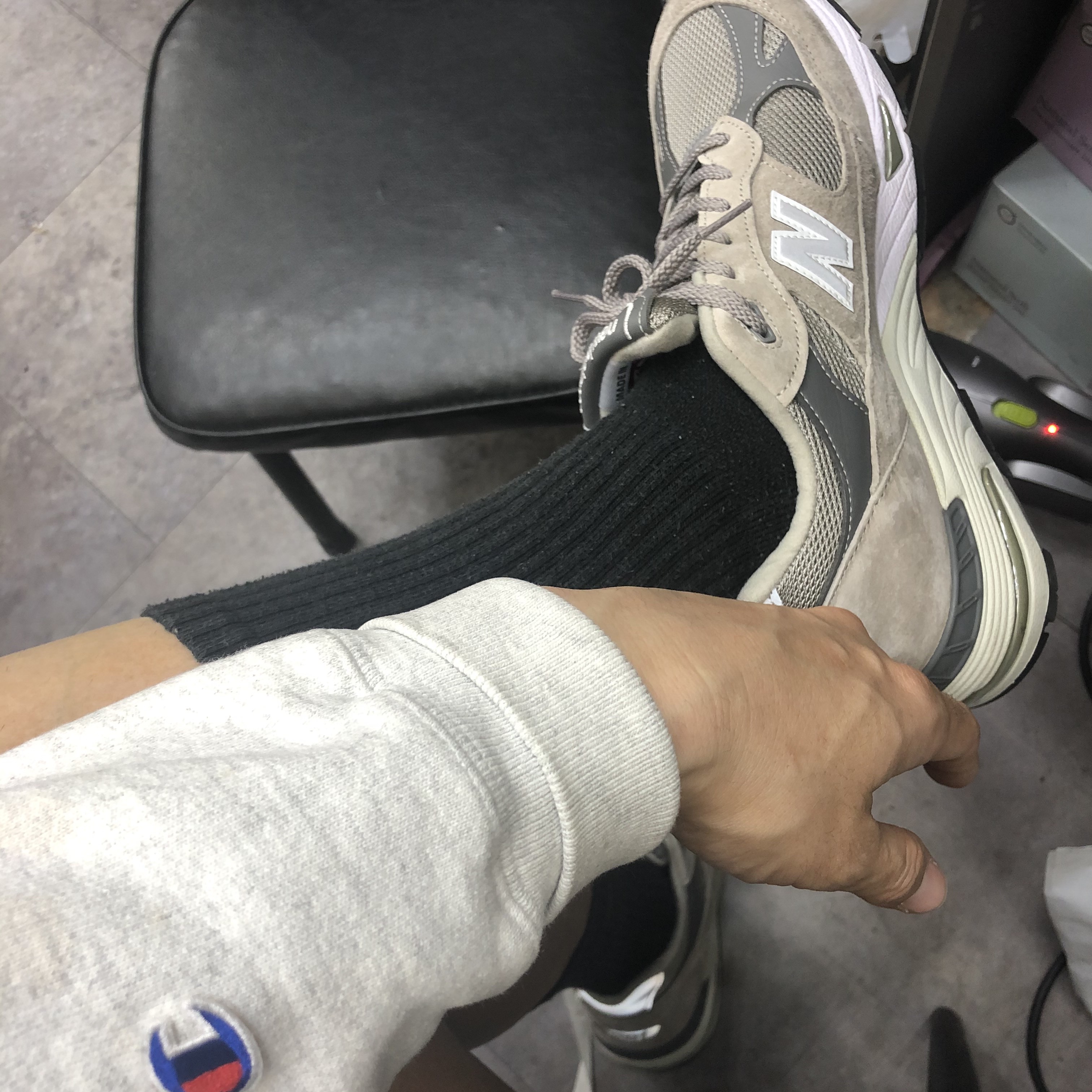 New Balance 991 Made in UK Grey 착용 스타일