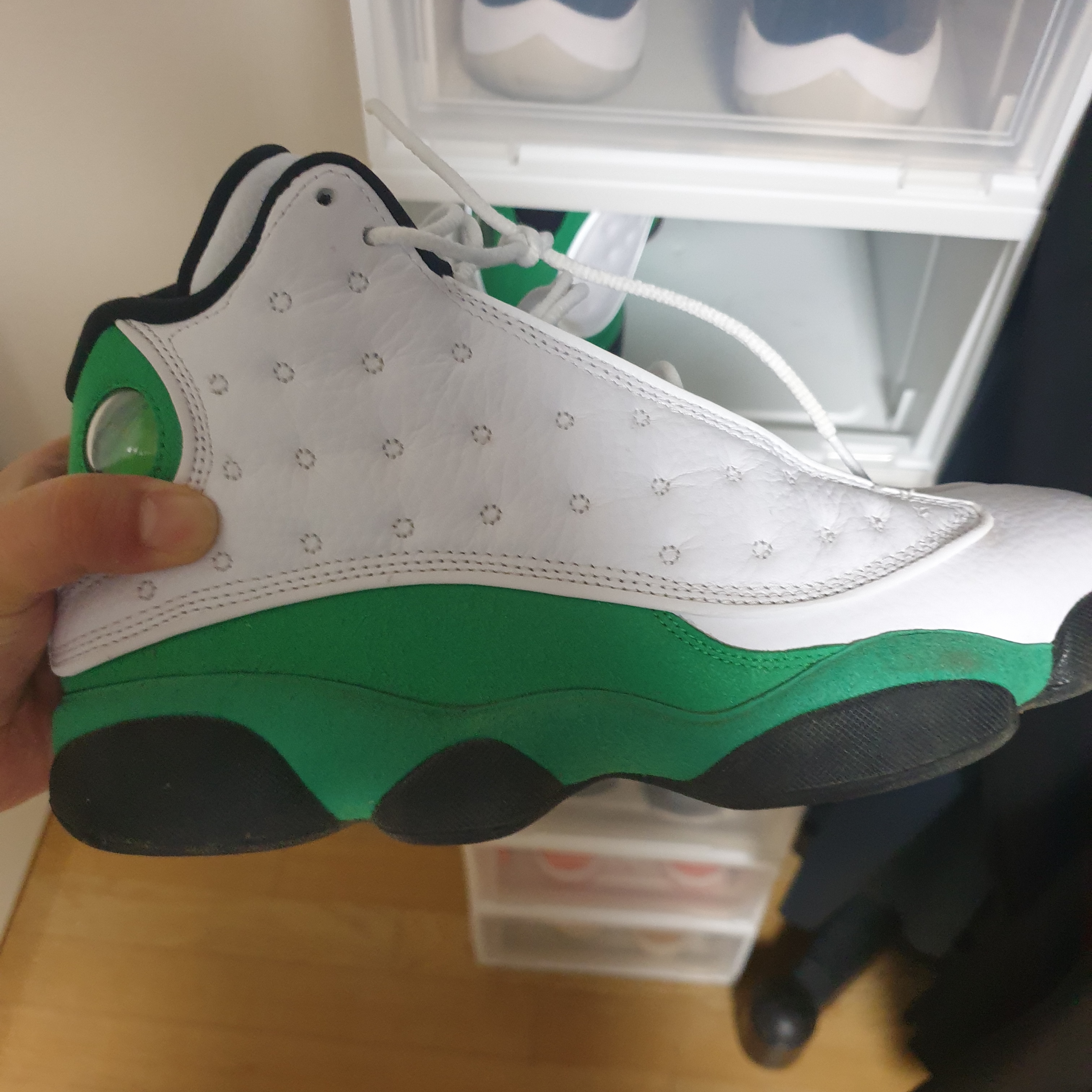 Jordan 13 Retro Lucky Green 착용 스타일 - 2