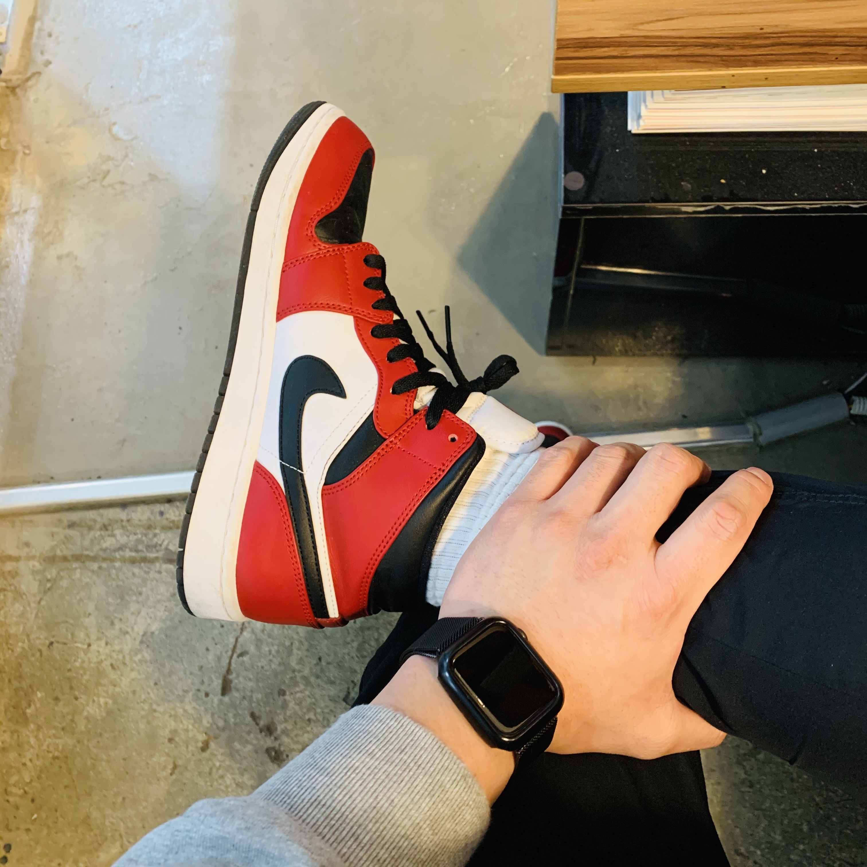 Jordan 1 Mid Chicago Black Toe 착용 스타일