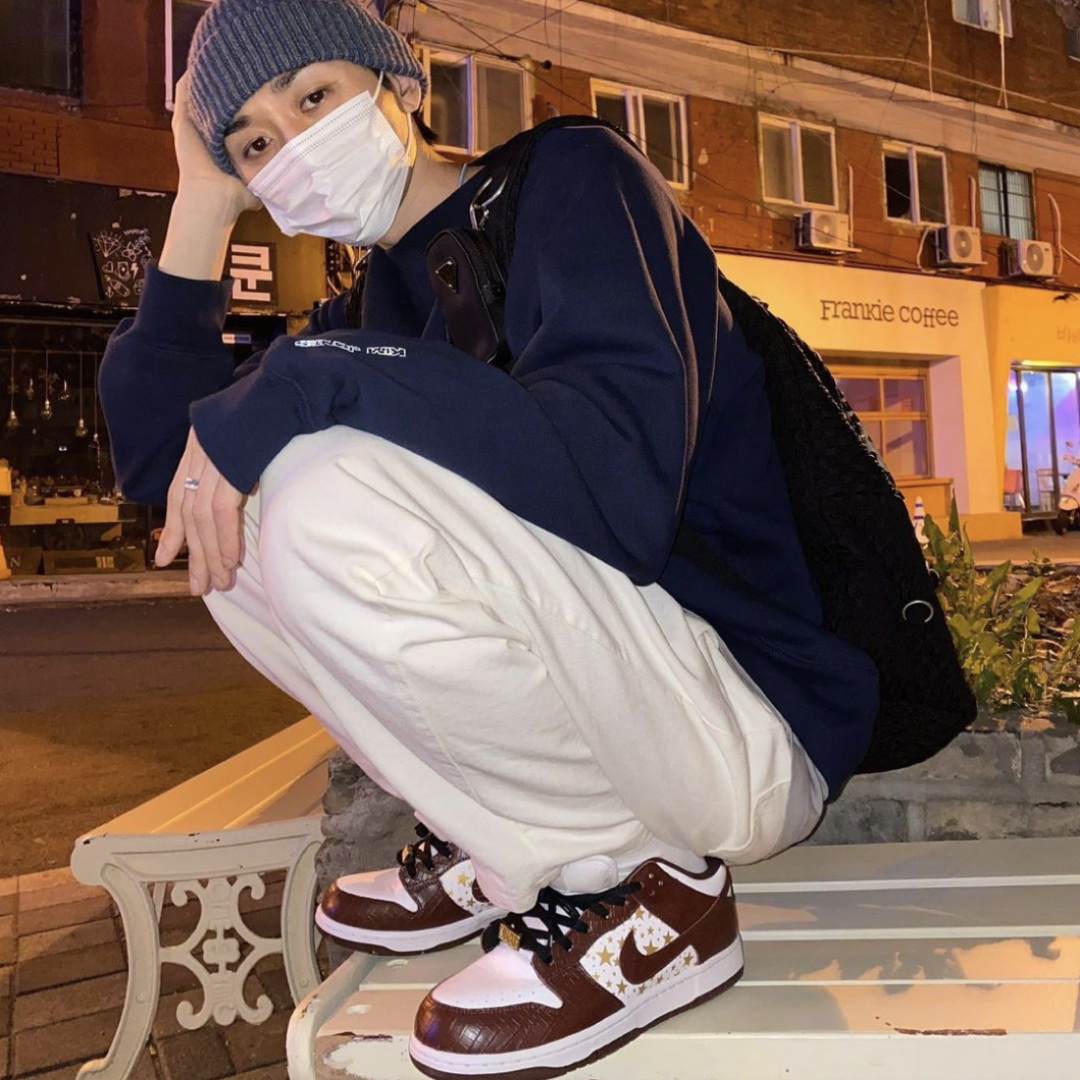 Nike x Supreme SB Dunk Low Barkroot Brown 착용 스타일 - 2