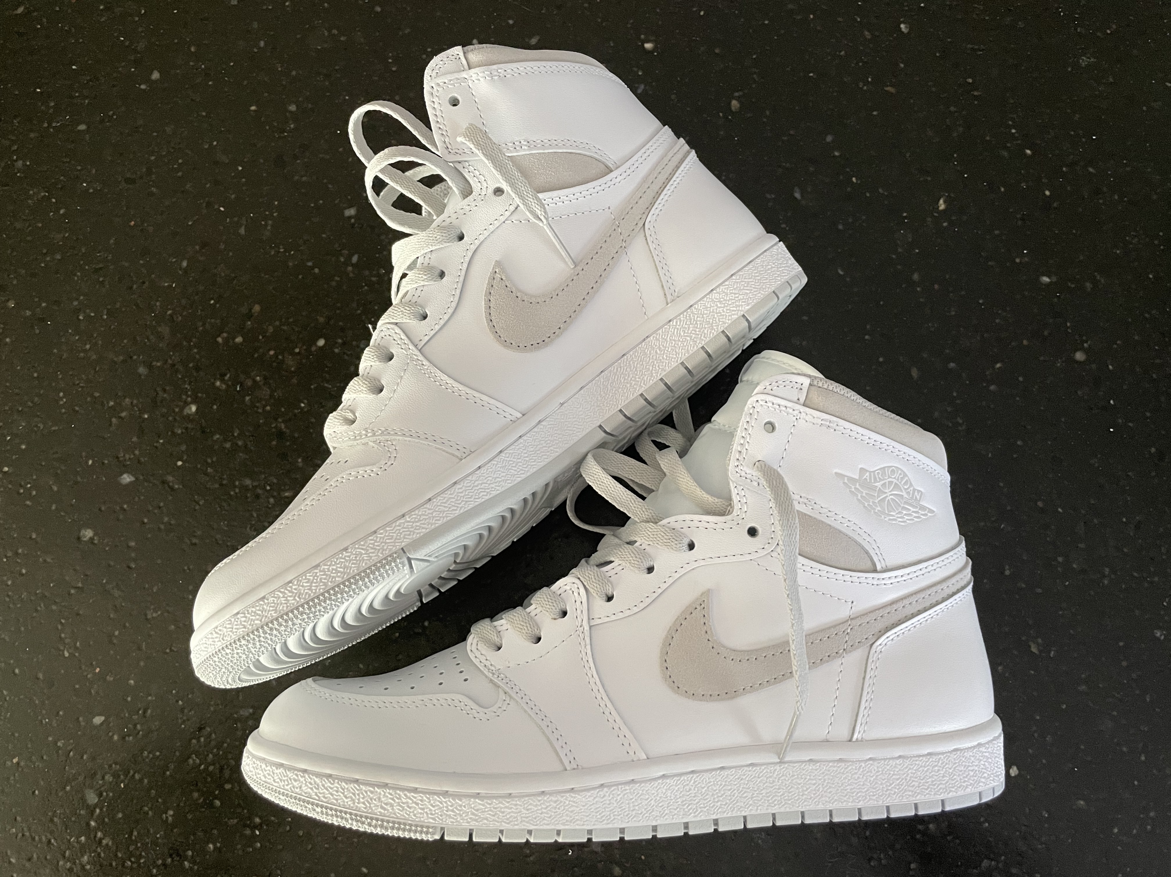 Jordan 1 High 85 Neutral Grey 착용 스타일 - 3