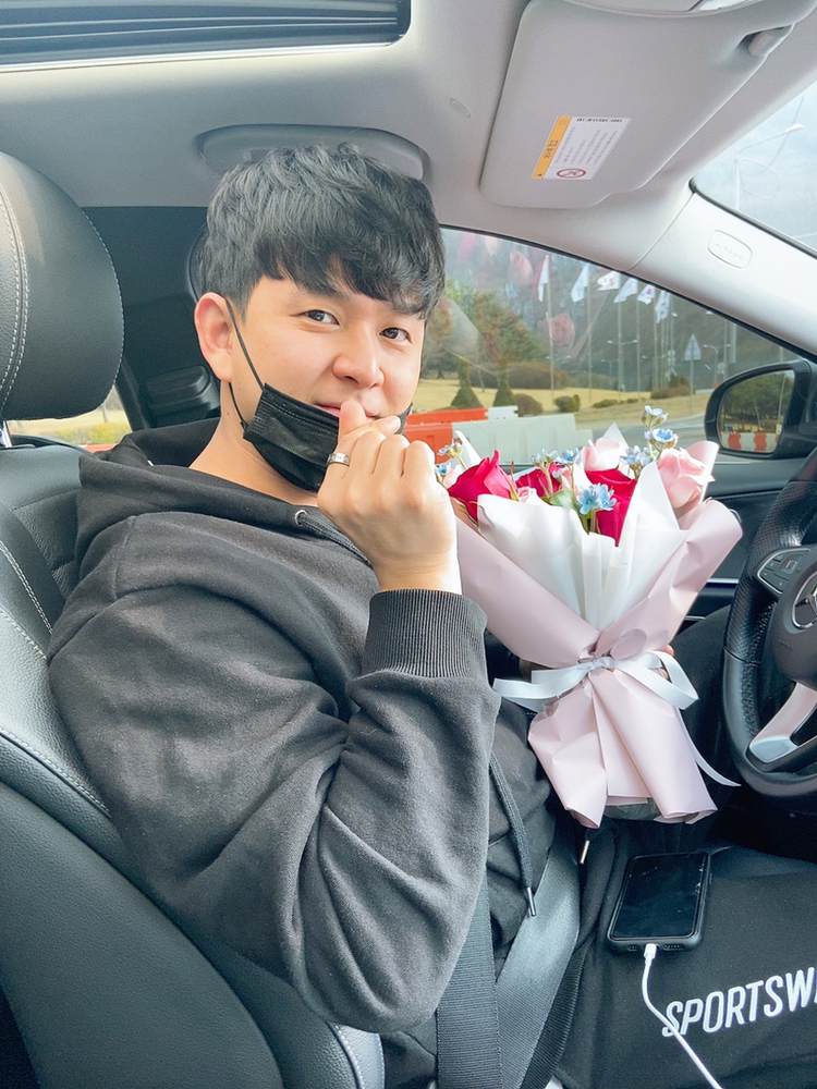 KREAM 프로필 이미지