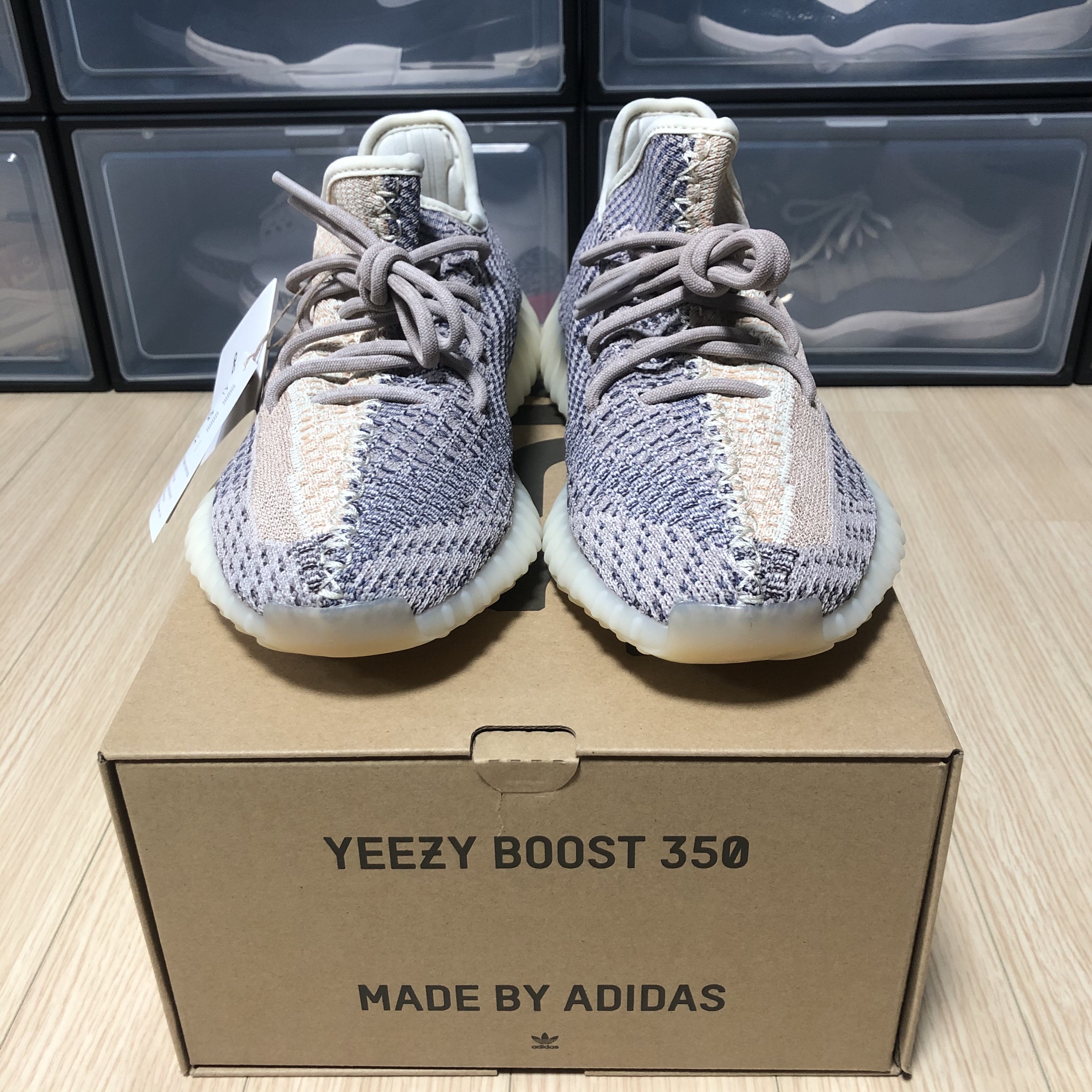 Adidas Yeezy Boost 350 V2 Ash Pearl 착용 스타일 - 2