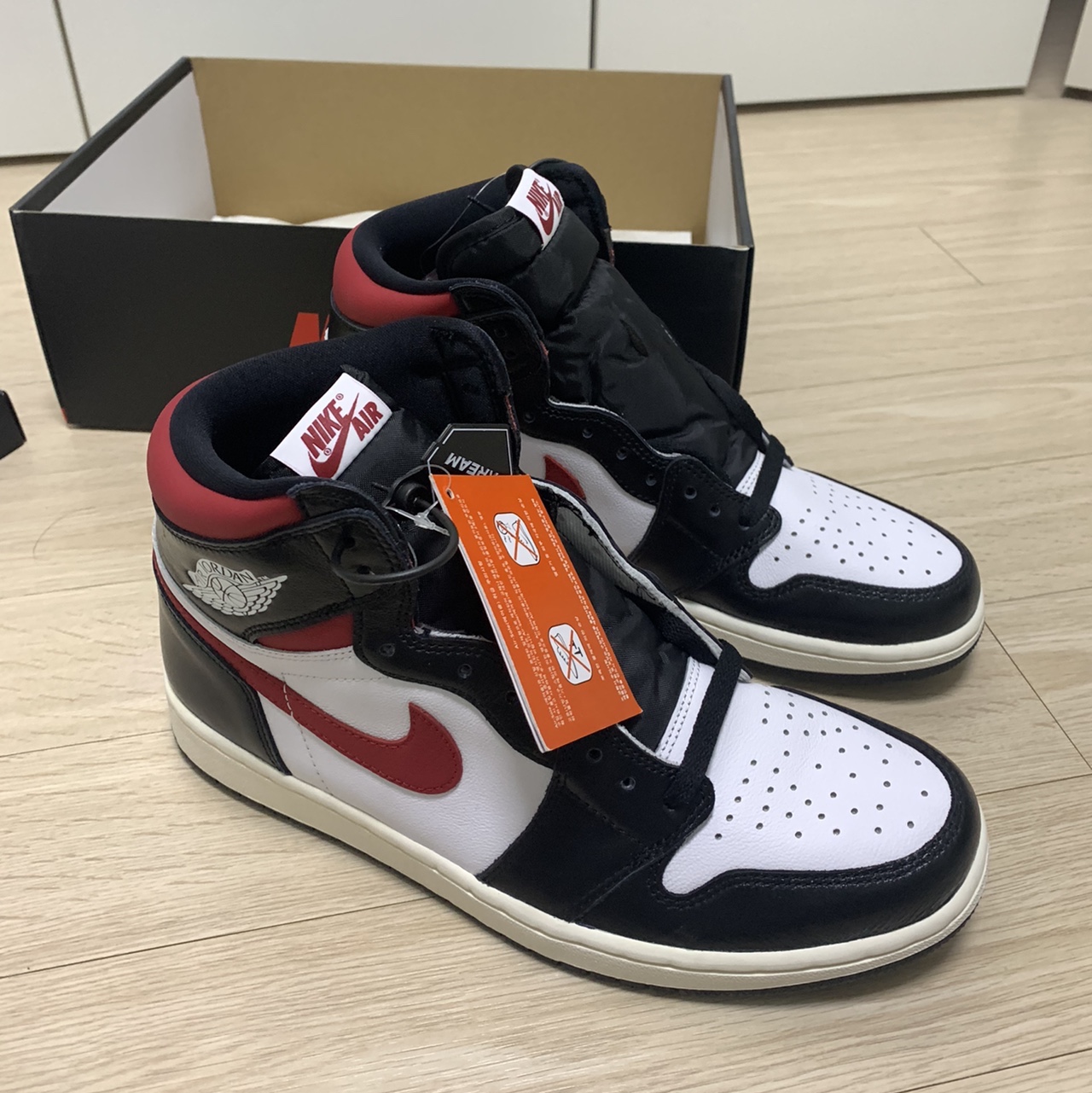 Jordan 1 Retro High OG Gym Red 착용 스타일