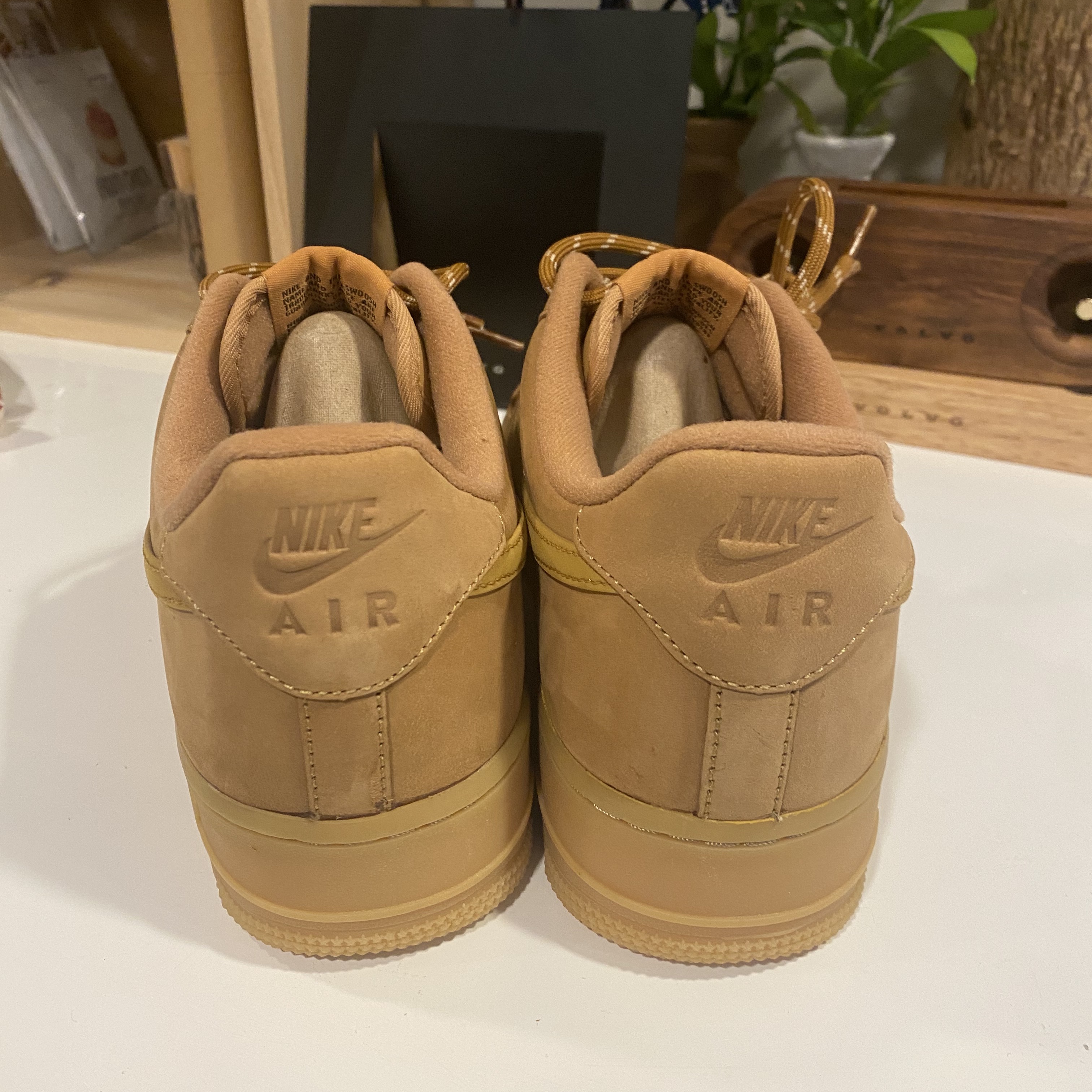 Nike Air Force 1 '07 WB Flax 착용 스타일 - 3