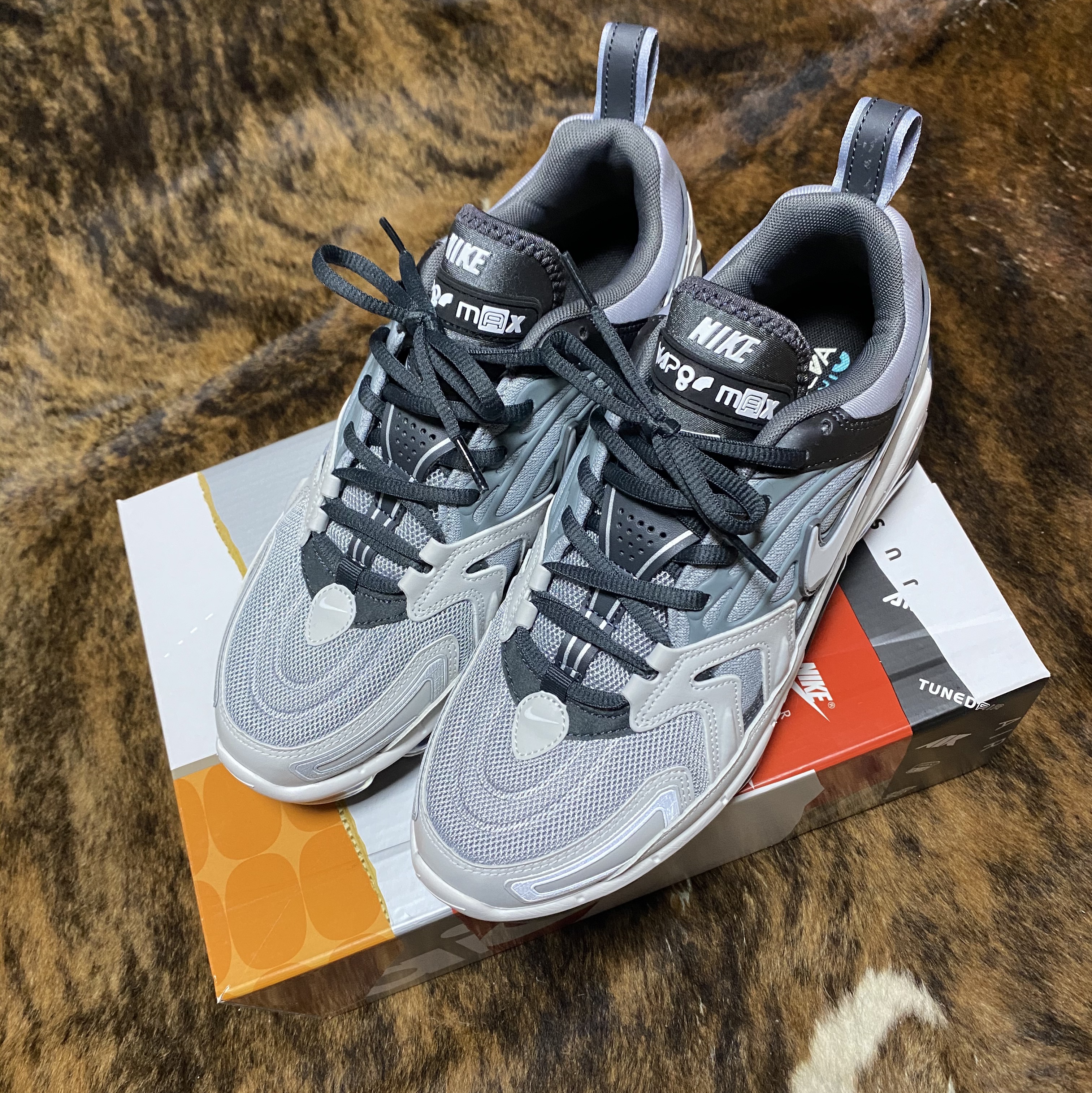 Nike Air VaporMax EVO Wolf Grey 착용 스타일
