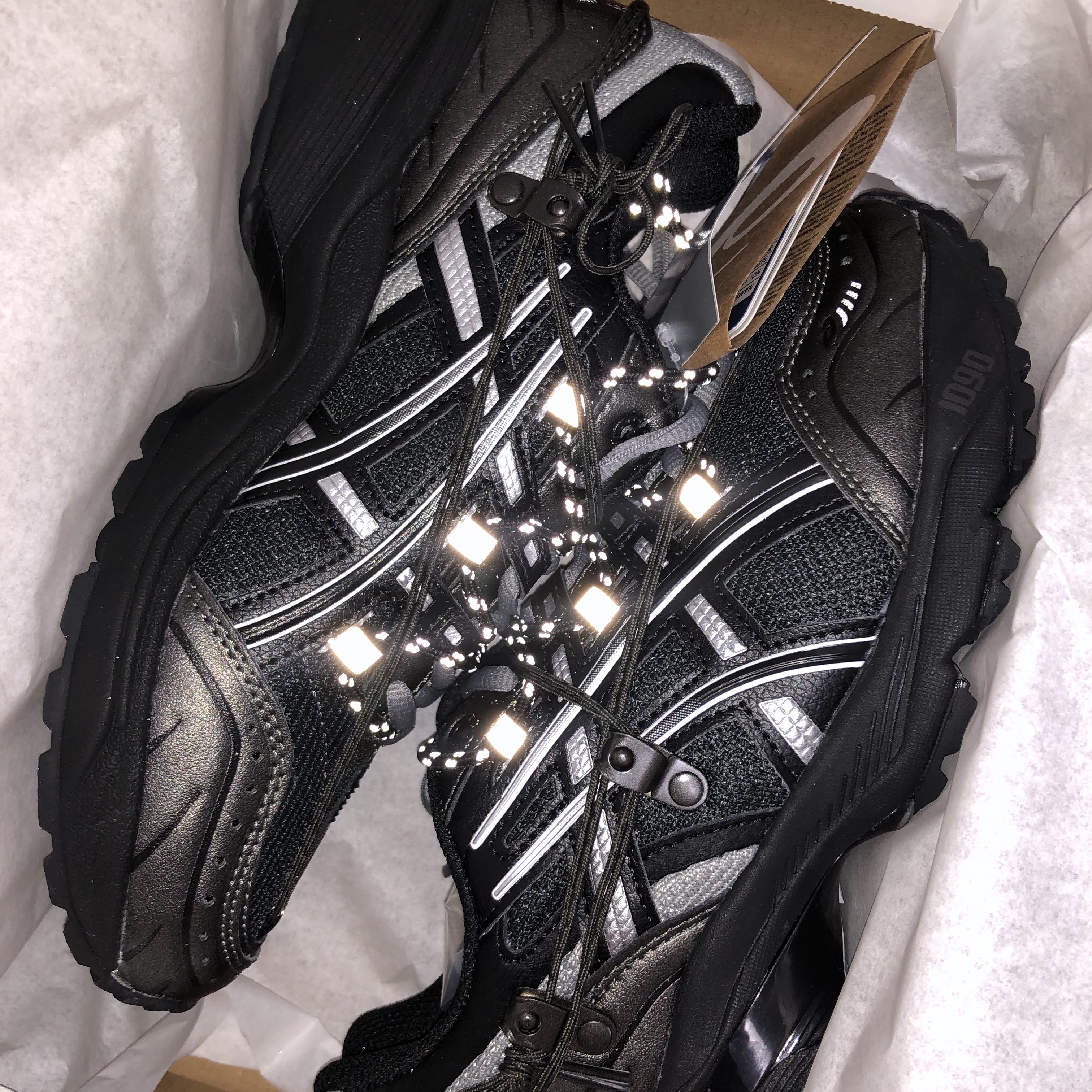 Asics x Andersson Bell Gel-1090 Black Silver 착용 스타일 - 3