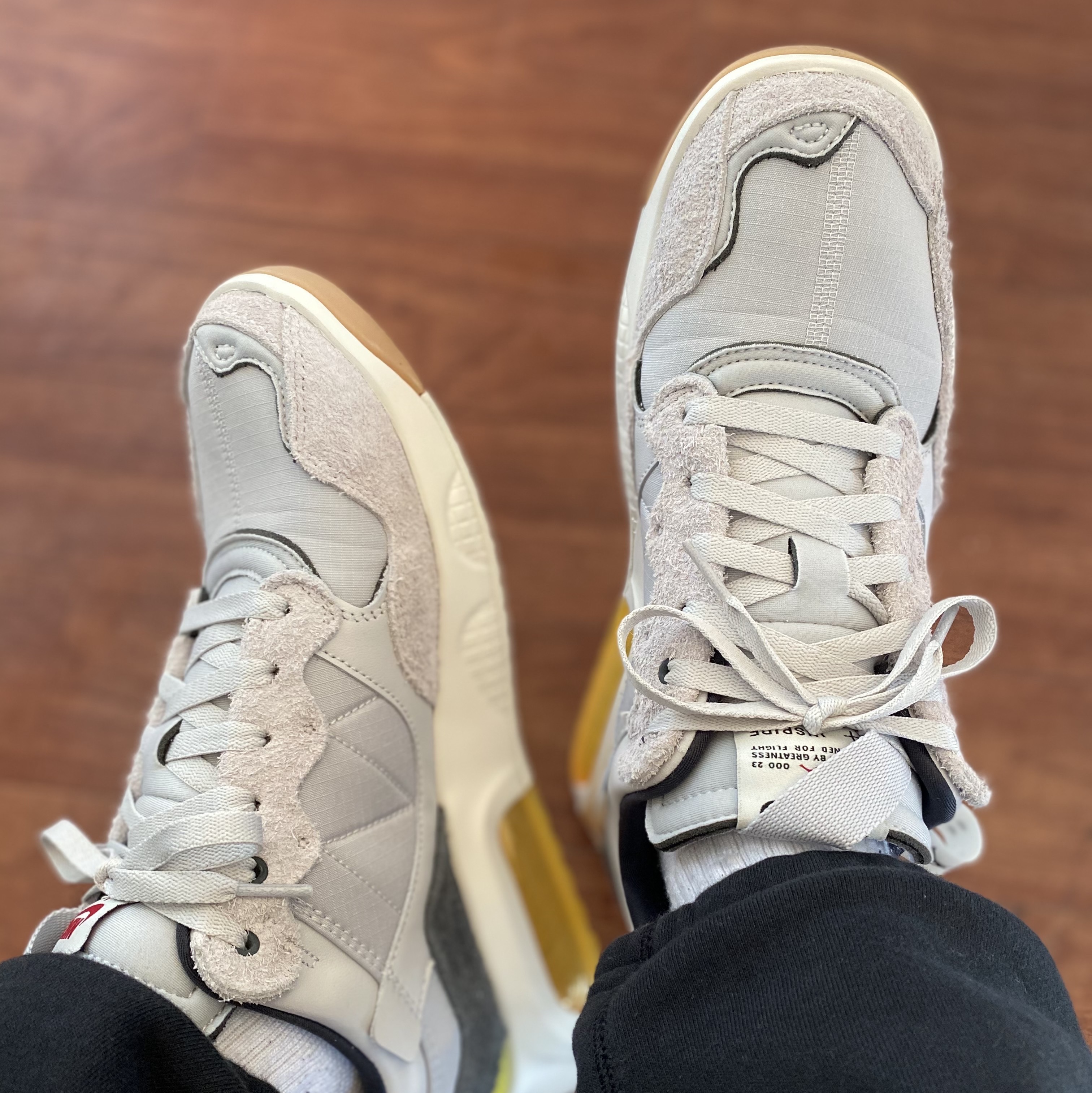 Jordan MA2 Vast Grey 착용 스타일